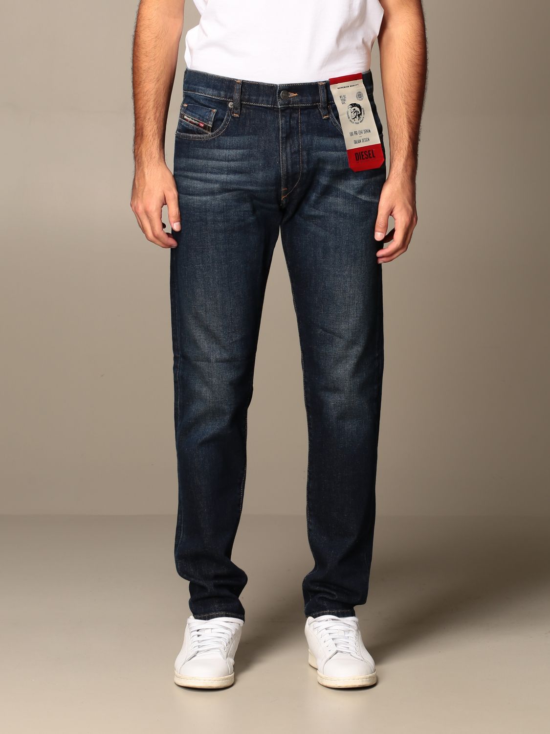Inleg Geweldig Oude man Diesel Outlet: D-strukt jeans in slim used denim - Denim | Diesel jeans  00SPW5 009HN online on GIGLIO.COM