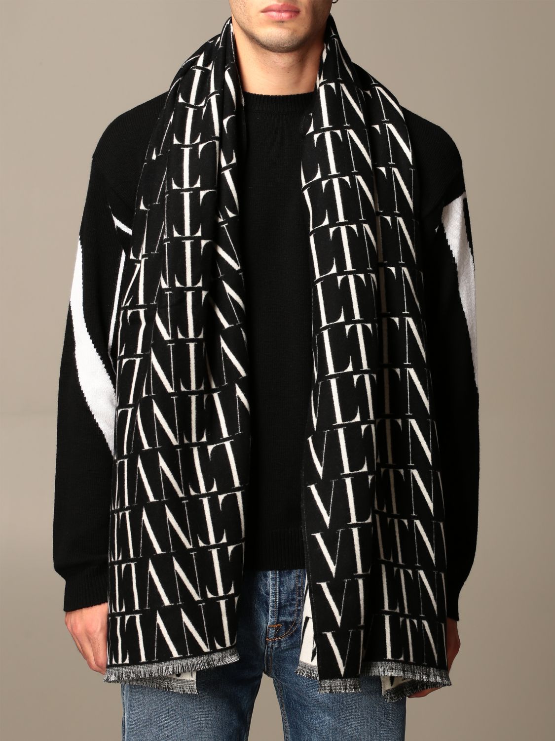 VALENTINO GARAVANI: VLTN scarf in virgin wool and cashmere | Scarf ...