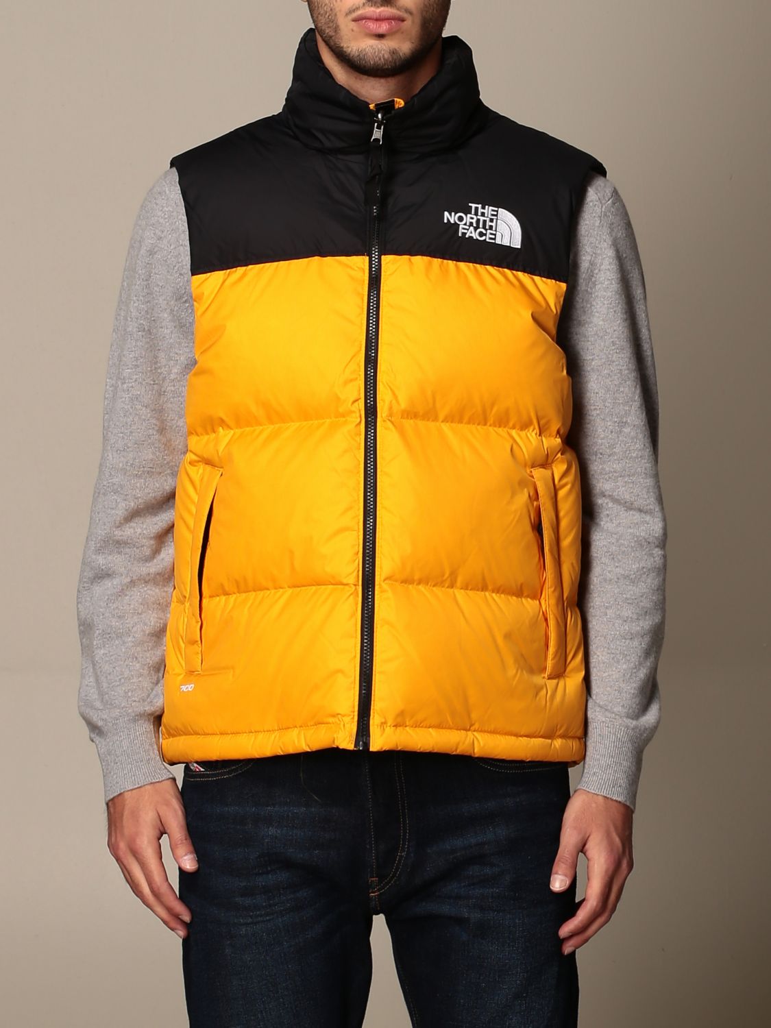 Laughter waste away A faithful THE NORTH FACE: Piumino a gilet bicolor - Giallo | Gilet The North Face  NF0A3JQQ GIGLIO.COM