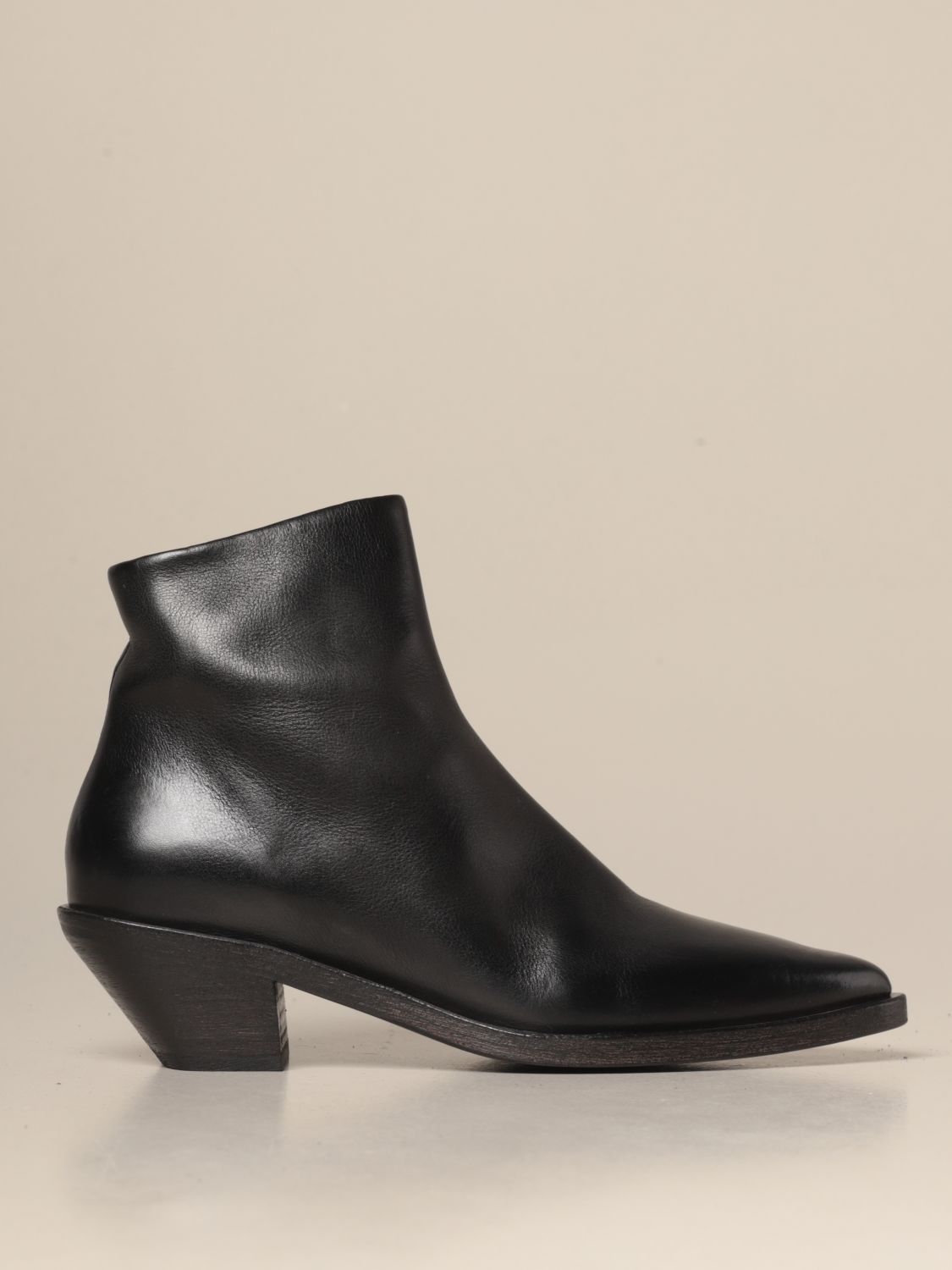 womens flat booties black