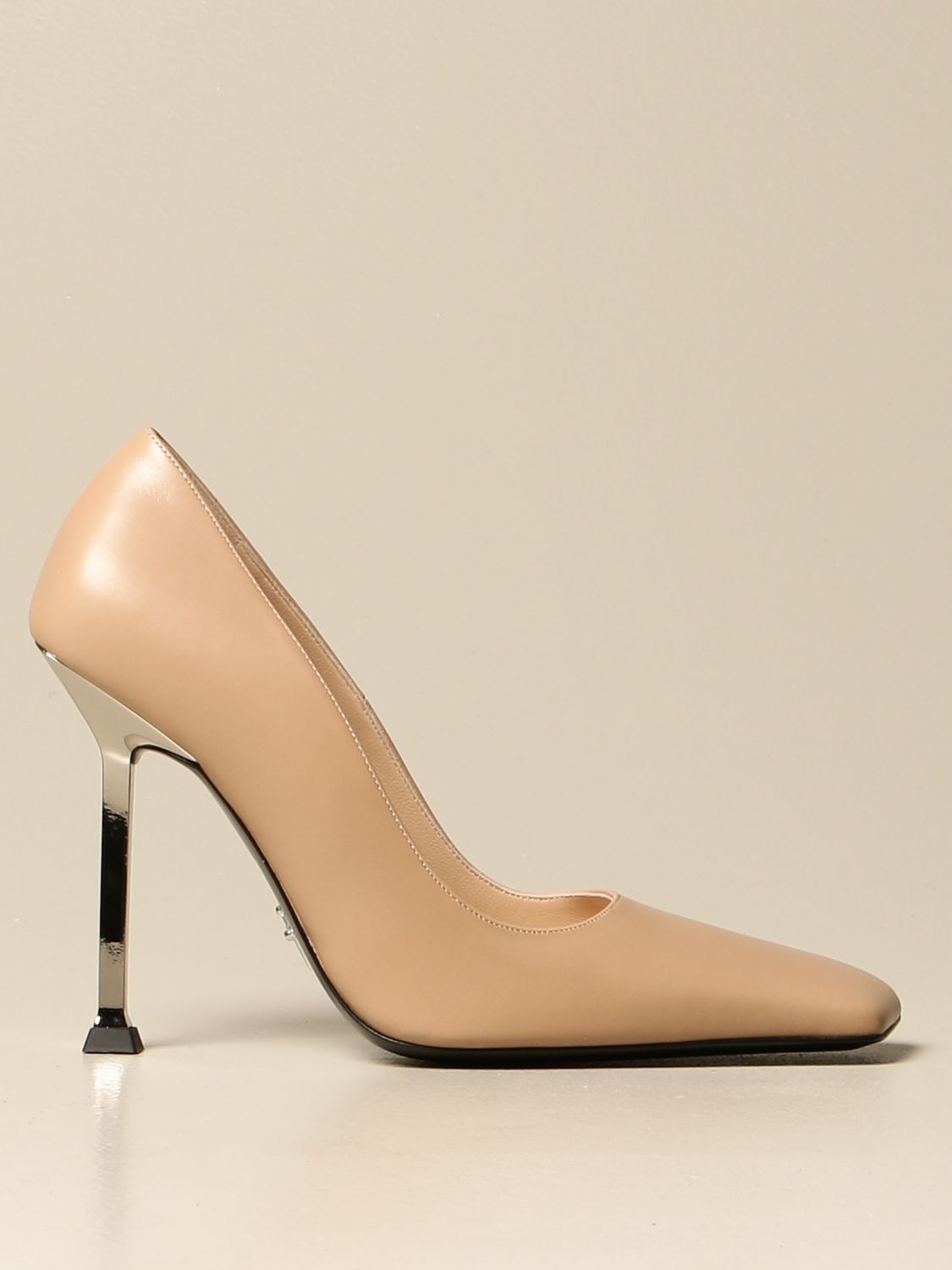 beige court shoes uk