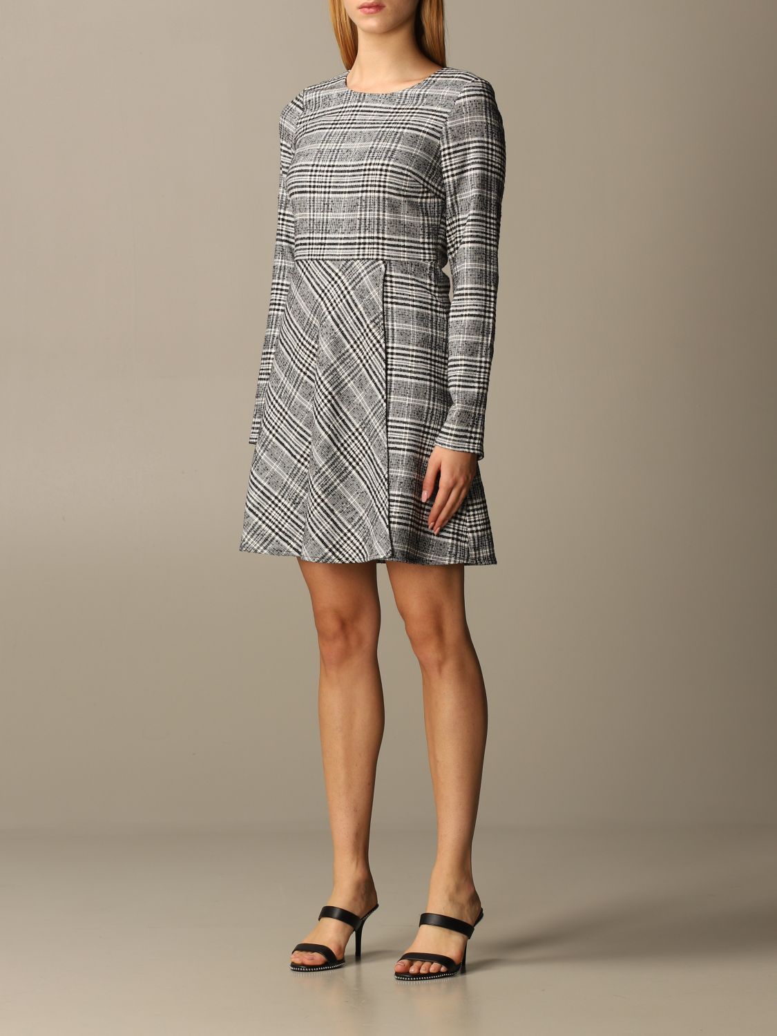 Patrizia Pepe Outlet: Abito corto in misto lana check - Nero | Abito  Patrizia Pepe 2A2178 A7O6 GIGLIO.COM