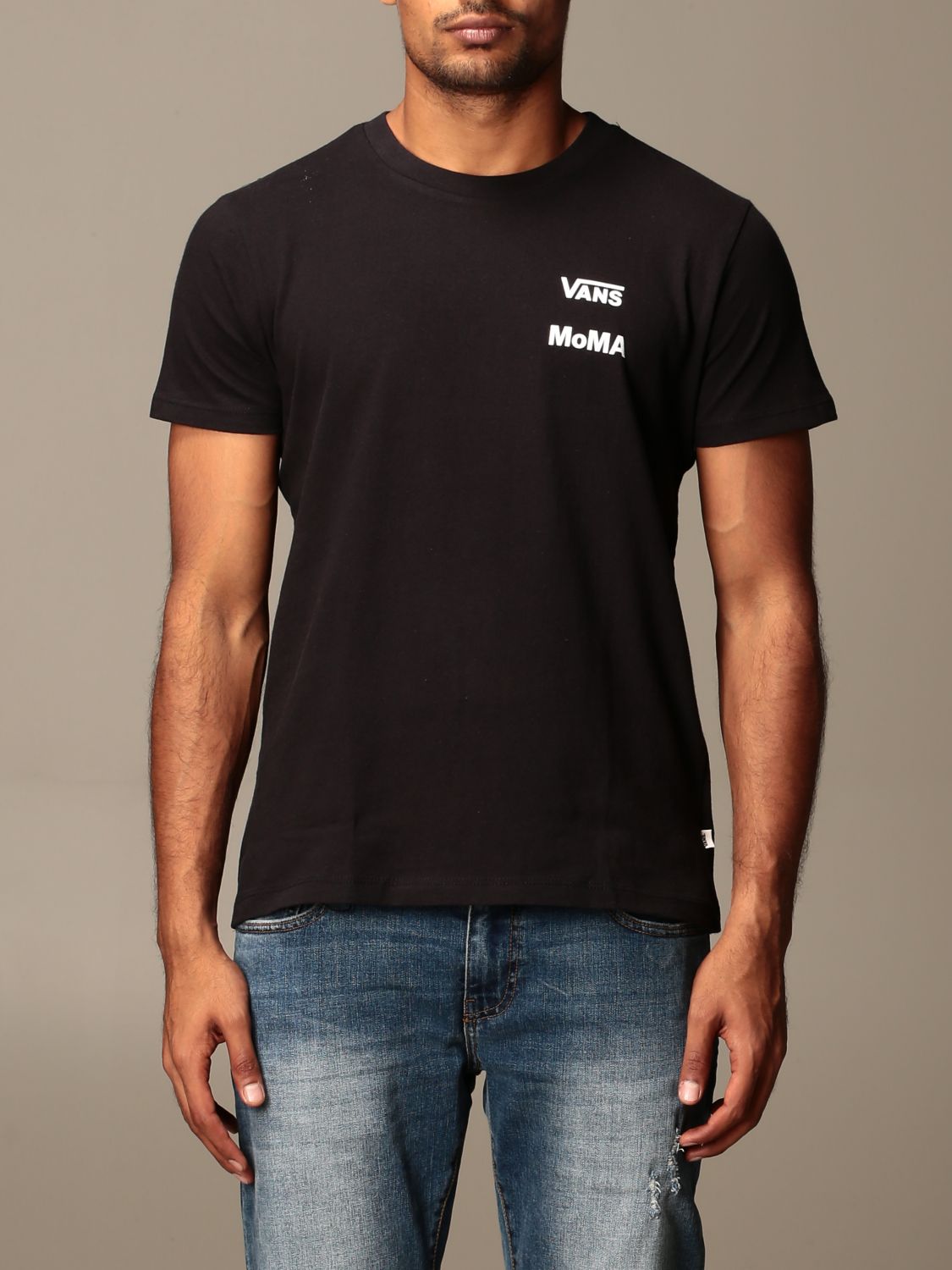 Vans " x Moma" T-shirt - Black Vans t-shirt VN0A4SBZ1PJ1 online on GIGLIO.COM