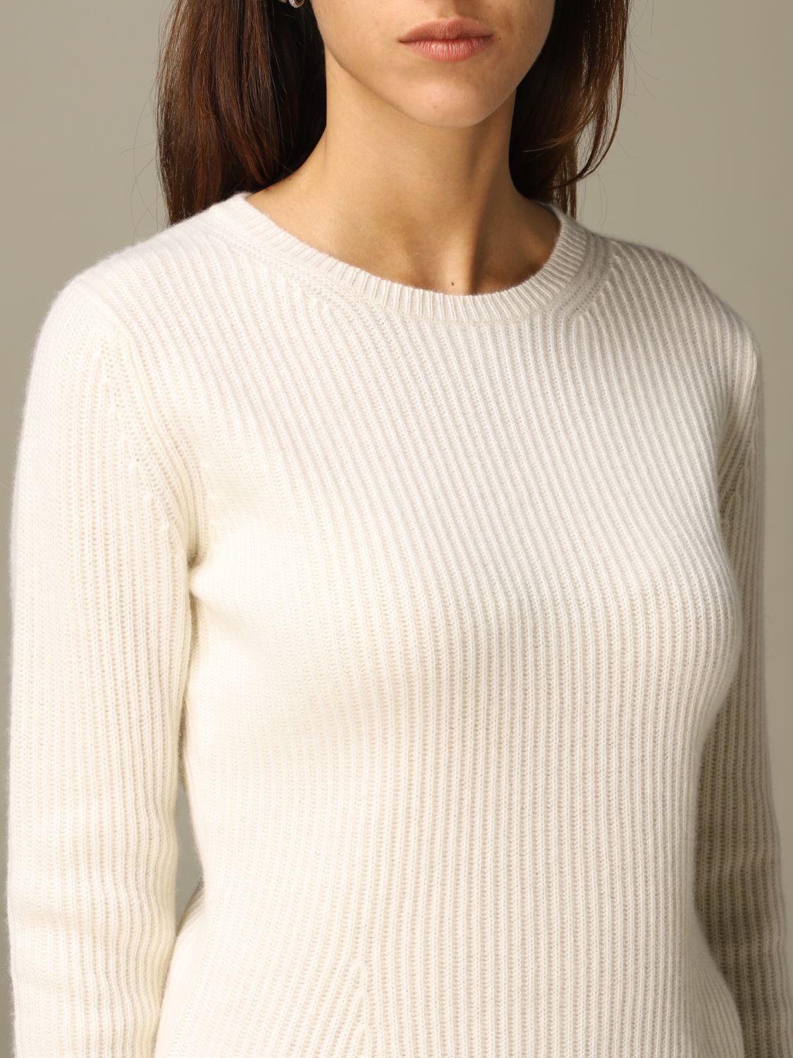 white woolen sweater