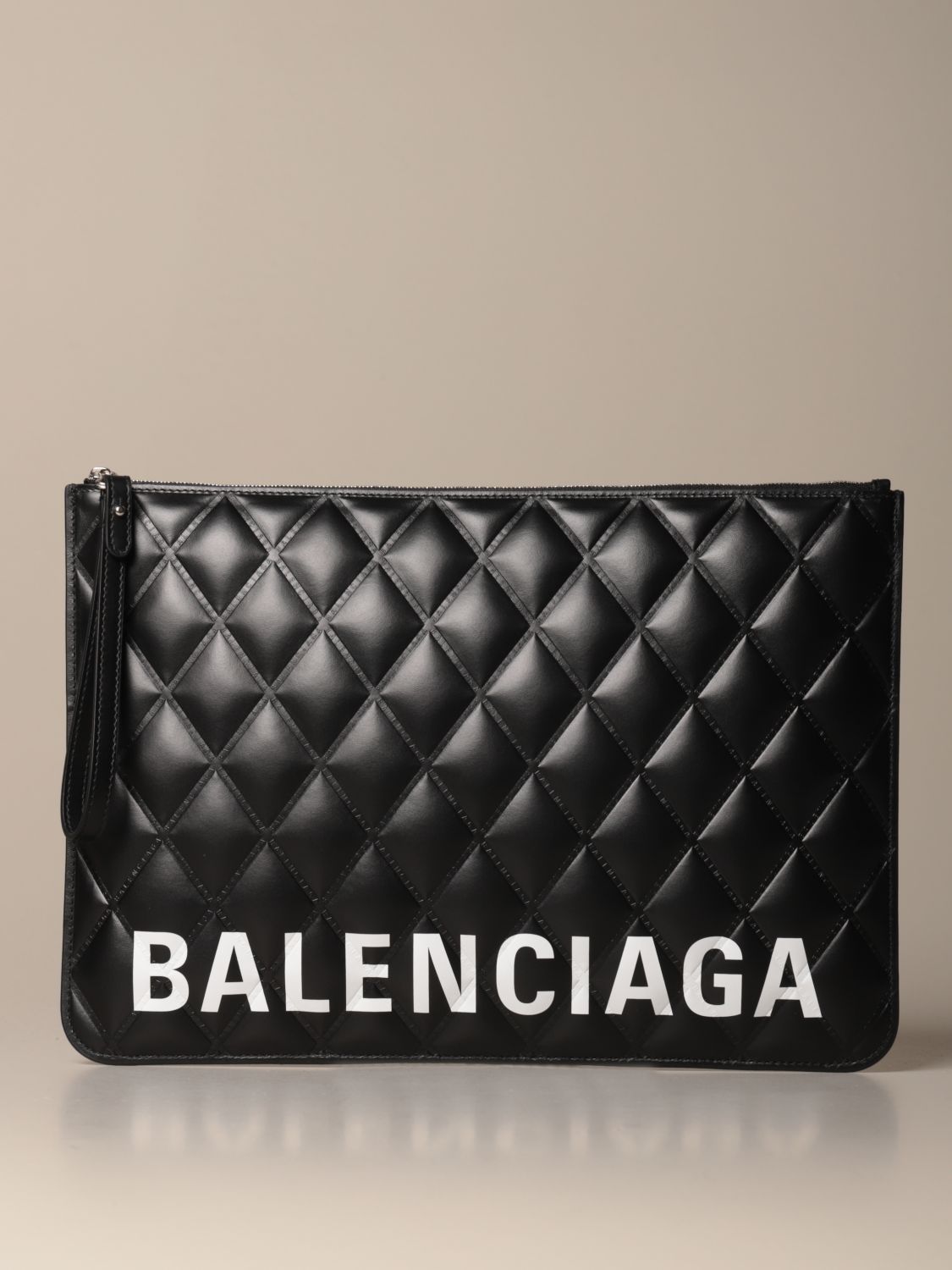 ventil mytologi Jeg har en engelskundervisning BALENCIAGA: clutch bag in quilted leather with logo - Black | Balenciaga  shoulder bag 630626 1WN53 online on GIGLIO.COM