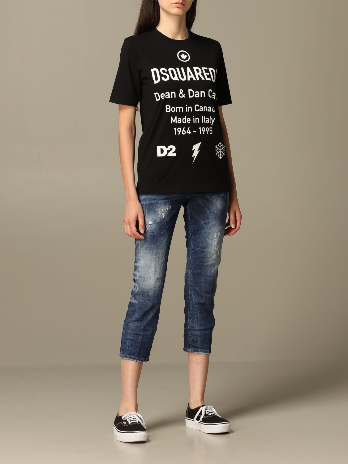 Cool girl Dsquared2 cropped jeans with Canadian logo