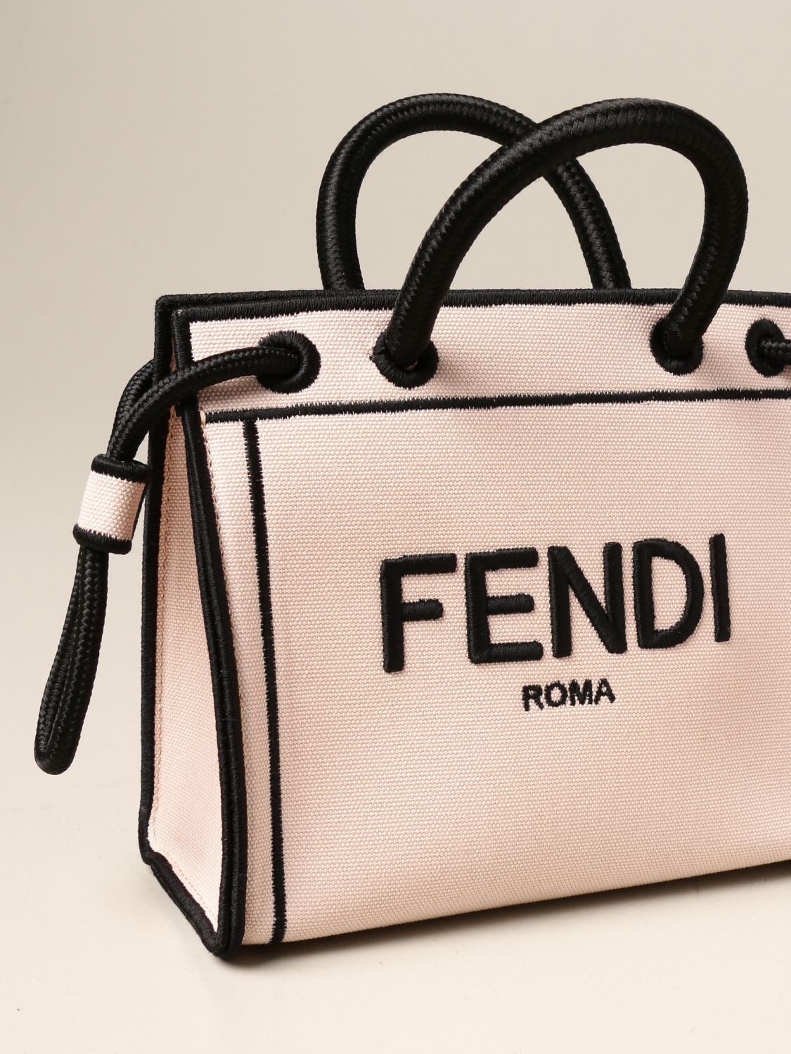 Fendi сумка фото