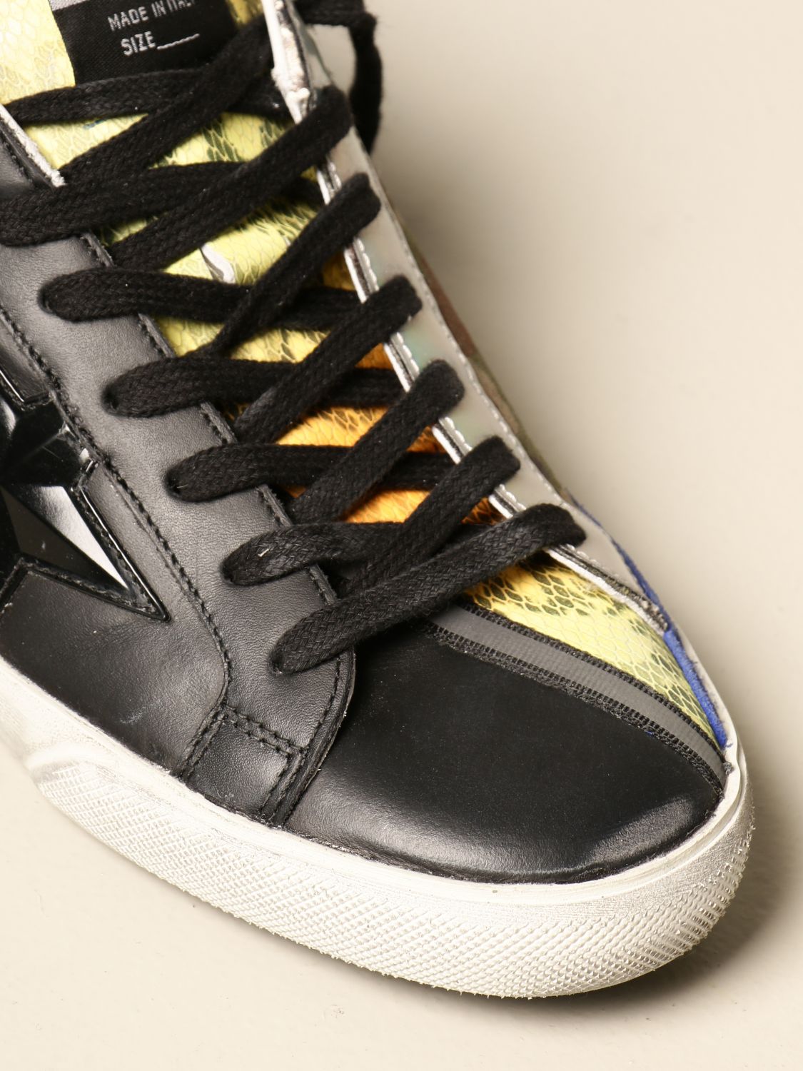 골든 구스(GOLDEN GOOSE) 스니커즈 남성 블랙 골든 구스 스니커즈 GMF00167