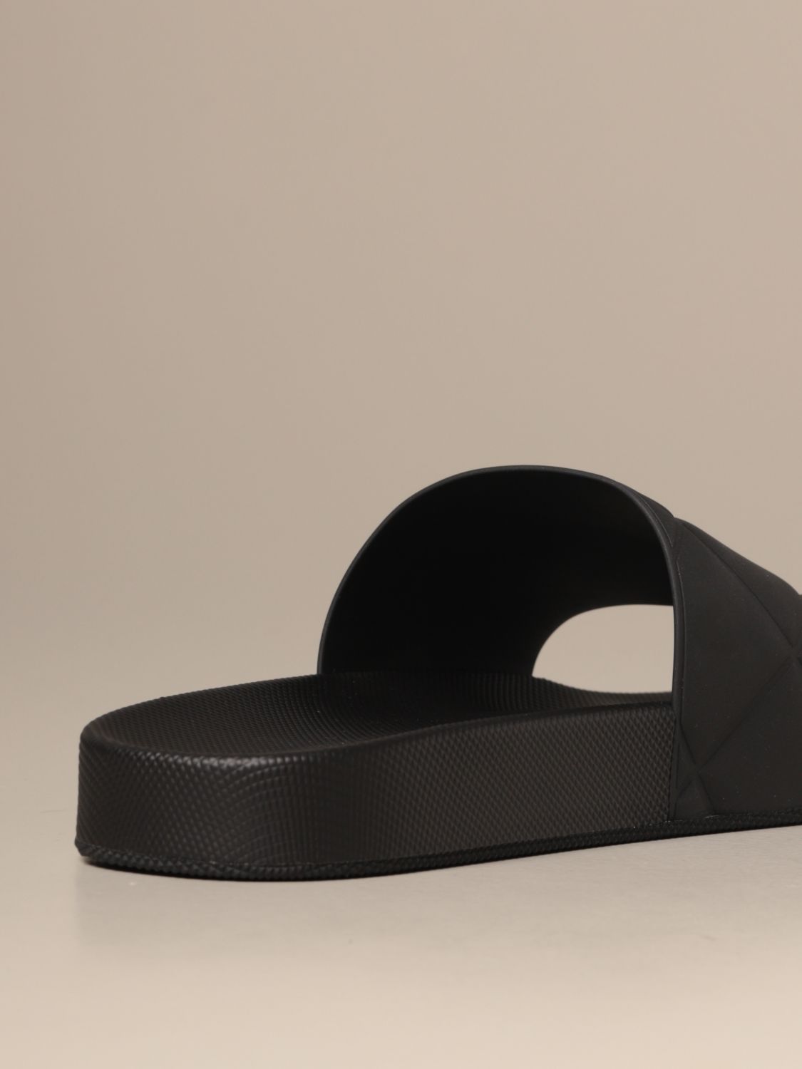 Bottega Veneta Bv Slider Rubber Sandal Sandals Bottega Veneta Men Black Sandals Bottega Veneta V00p0 Giglio Com