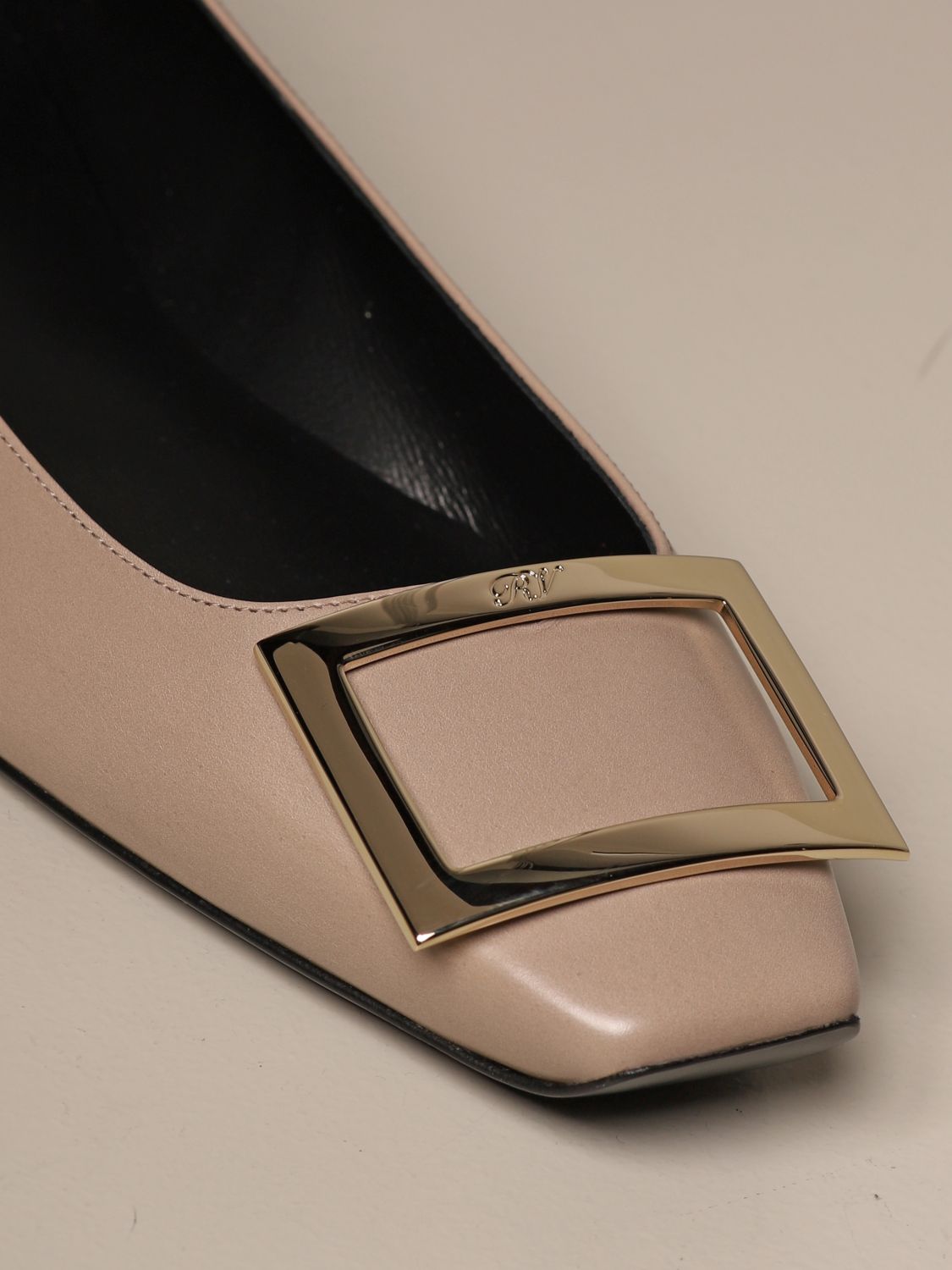 roger vivier trompette flats
