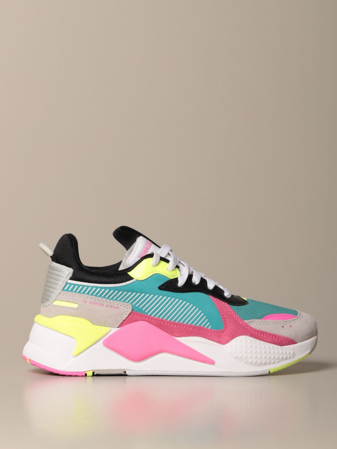 puma women's leather sneakers