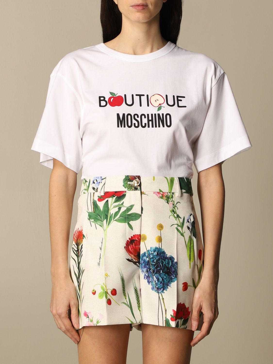 T boutique. Moschino t Shirt. Футболки Москино женские. Boutique Moschino. Moschino рубашка.