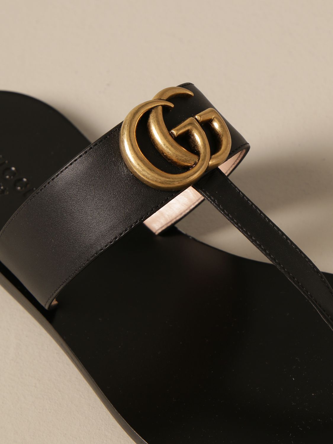 gucci flat marmont leather thong