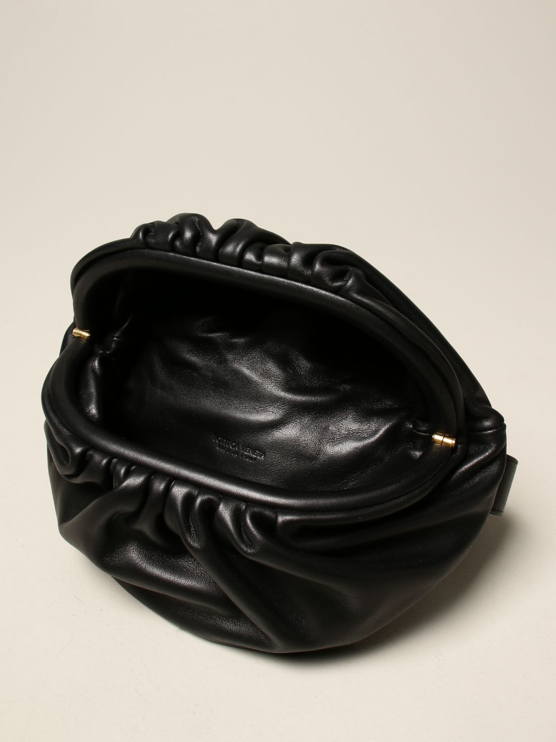 Сумка на пояс Bottega Veneta: Наплечная сумка Женское Bottega Veneta черный 5