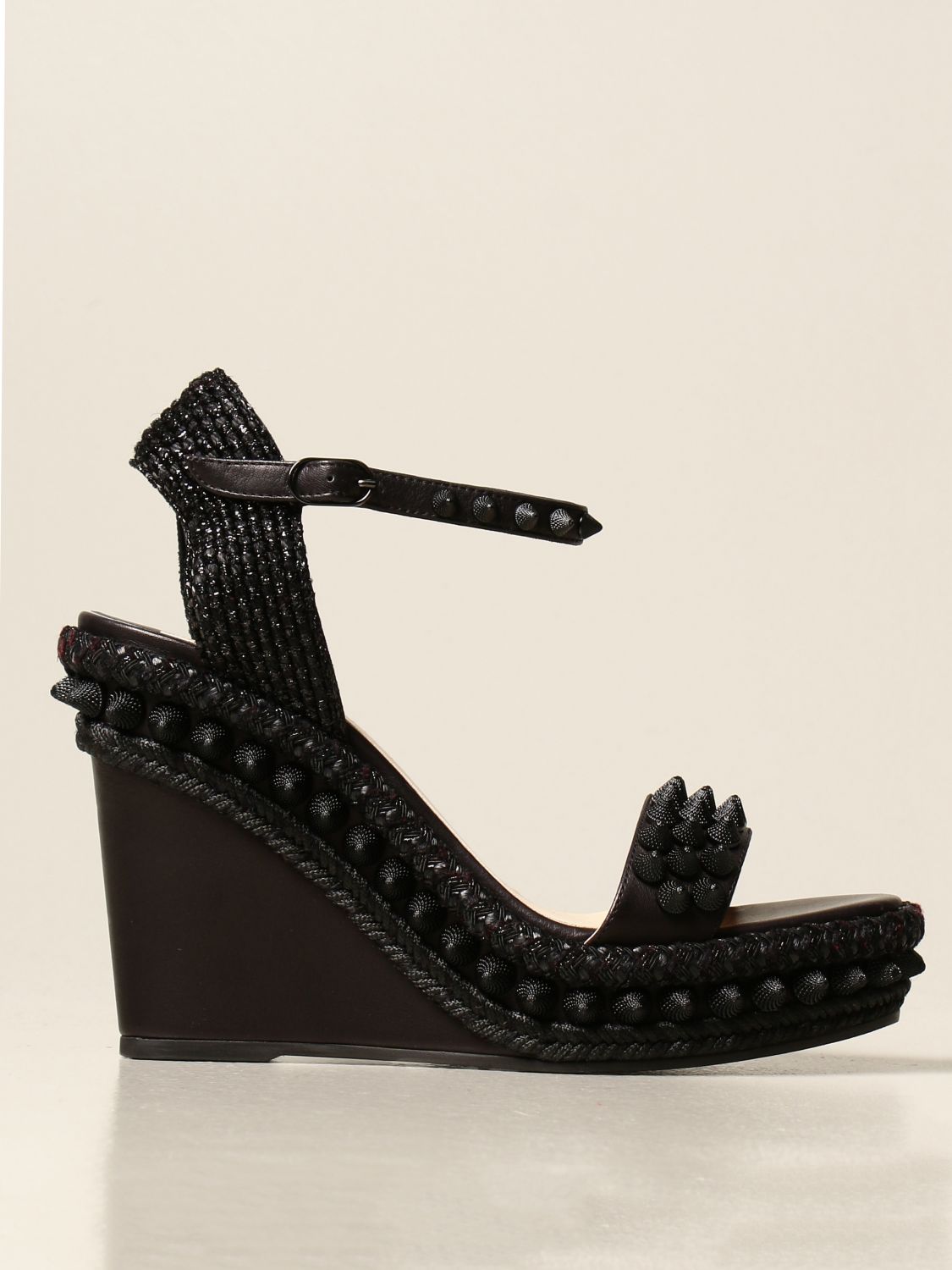 CHRISTIAN LOUBOUTIN: wedge sandal Lata in raffia leather with studs Black | Christian Louboutin wedge 3200174 online GIGLIO.COM