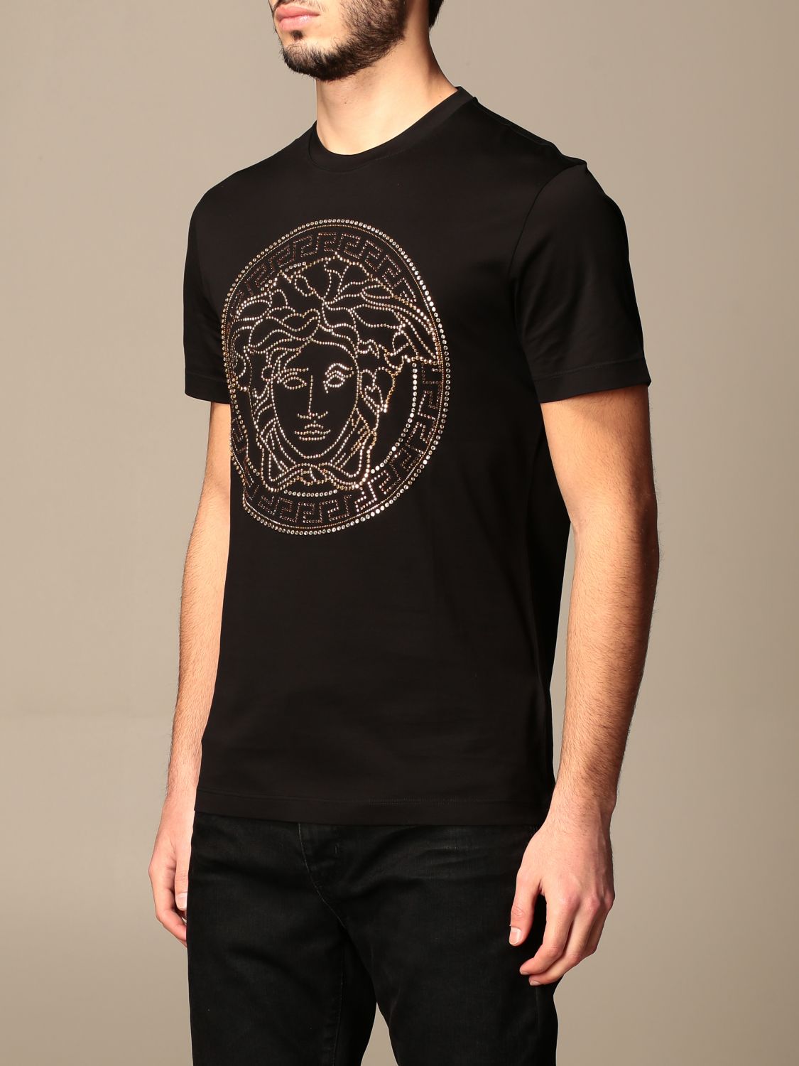 blomst Kreta Gå ud VERSACE: cotton T-shirt with rhinestone Medusa logo - Black | Versace t- shirt A77987 A201952 online on GIGLIO.COM
