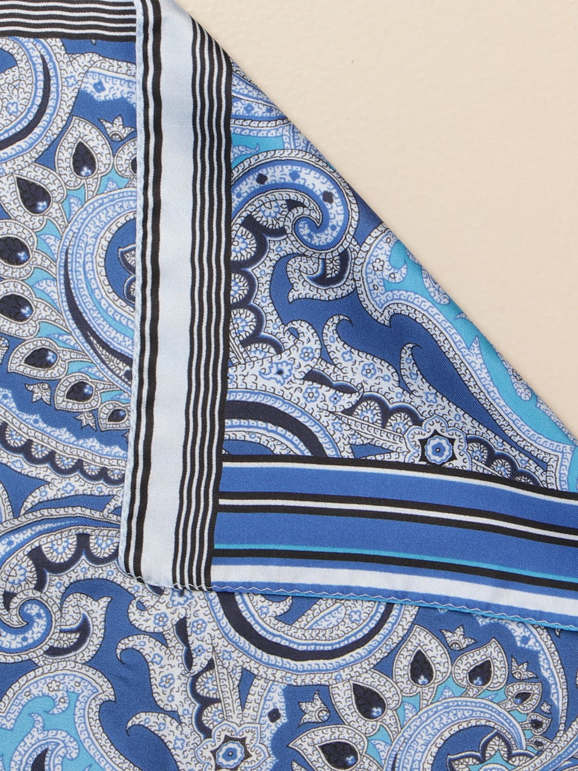 Titan Velvet Durag Aus Satin – Für Herren, Langer Schwanz, Dehnbar, Farbe Burgunderrot, 1 Stück