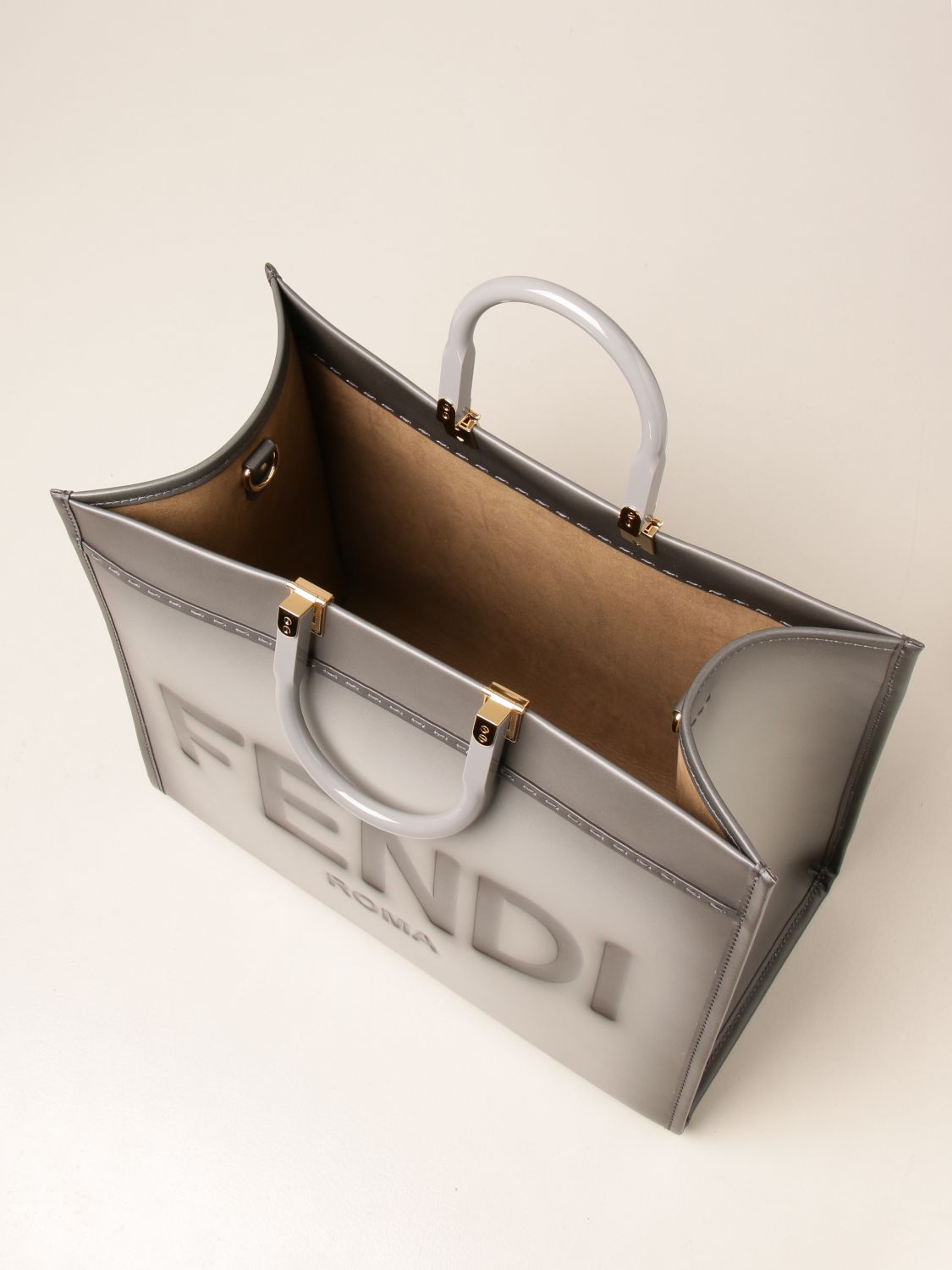 Bags di Instagram New Fendi Alma size 25x10x17 #fendibag