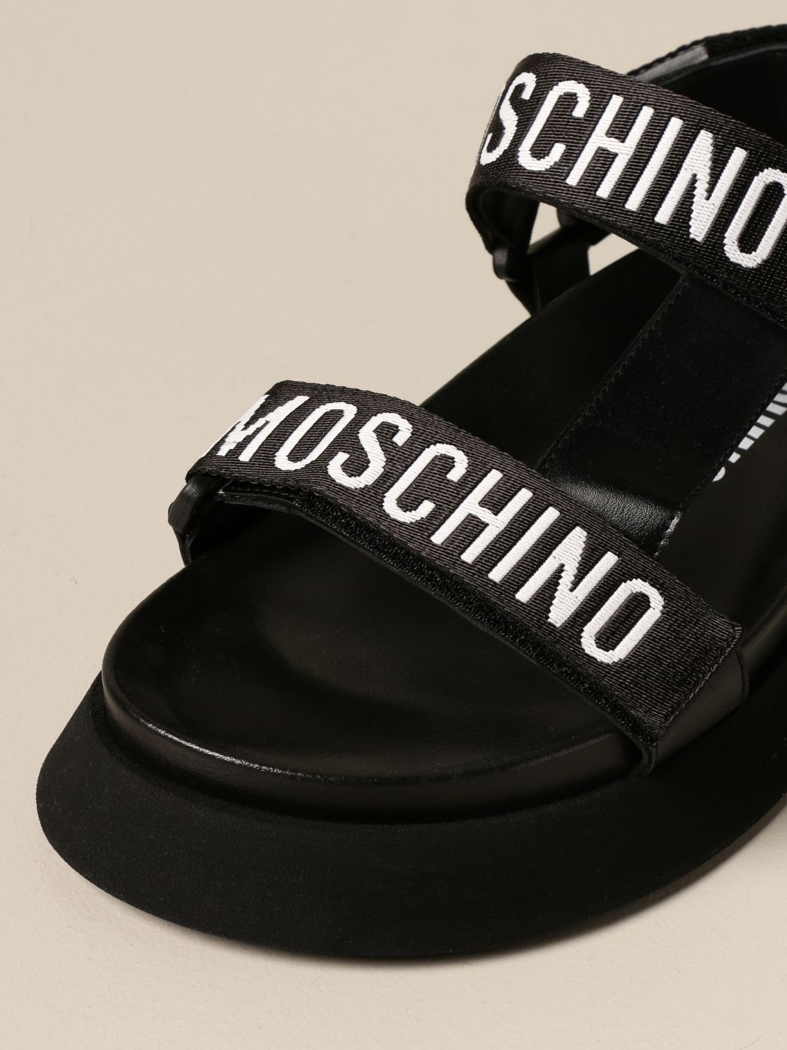 moschino flat sandals