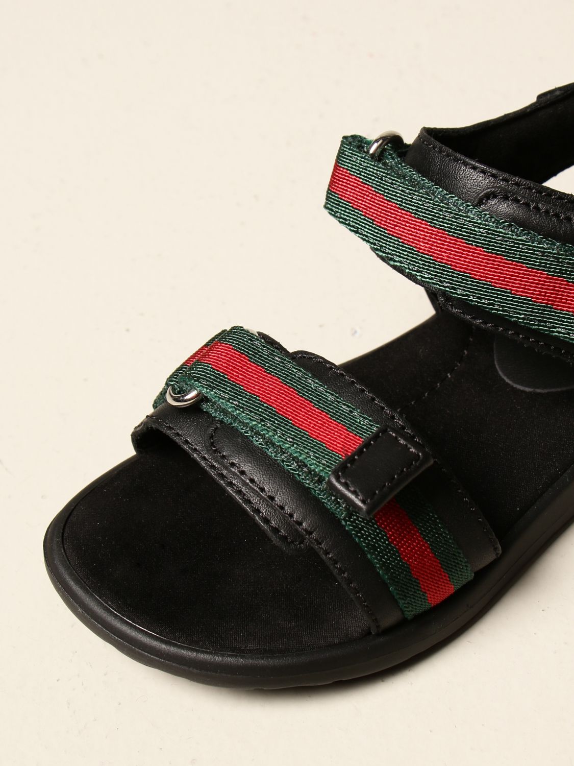 Som hver gang Ham selv GUCCI: Gaufrette sandal with Web hook and loop straps | Shoes Gucci Kids  Black | Shoes Gucci 257759 BLN10 GIGLIO.COM