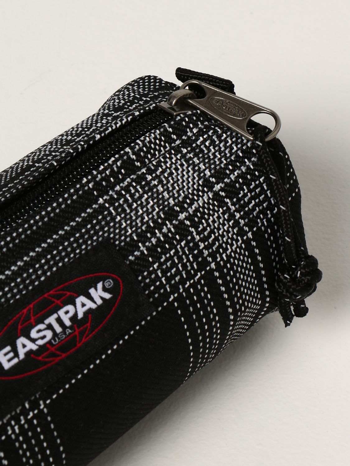Pocket emptier Eastpak: Eastpak pencil case with stitching black 3