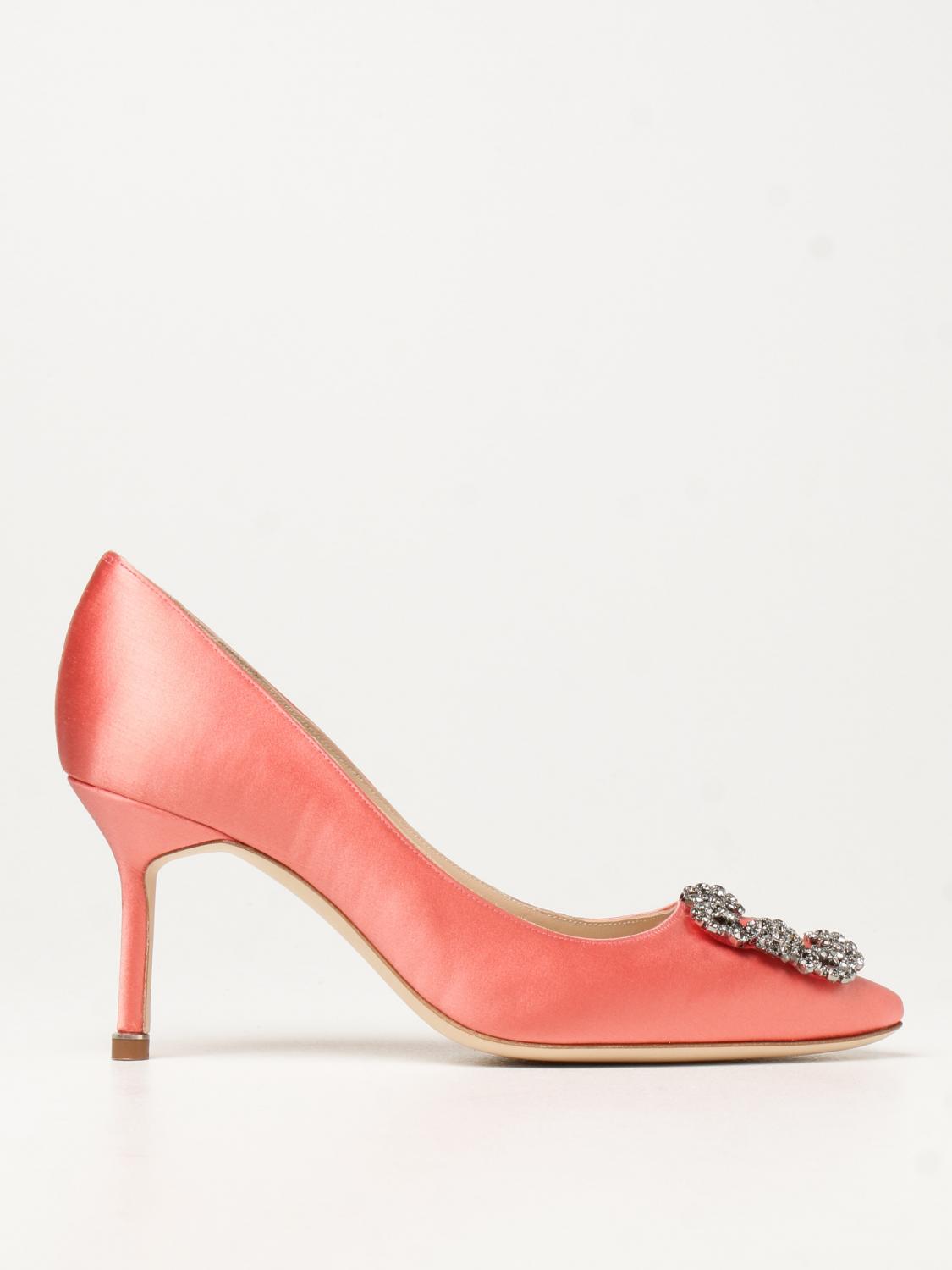 MANOLO BLAHNIK Hangisi pumps in satin Coral Court Shoes Manolo
