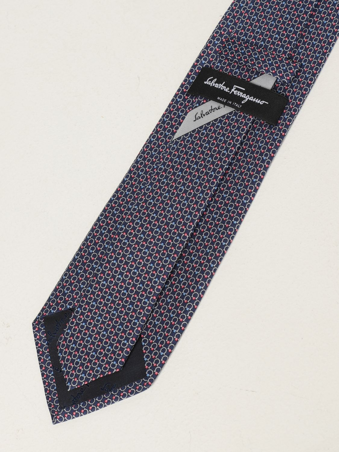 领带 Salvatore Ferragamo: Salvatore Ferragamo 真丝领带，配微型 Gancini 海蓝色 2