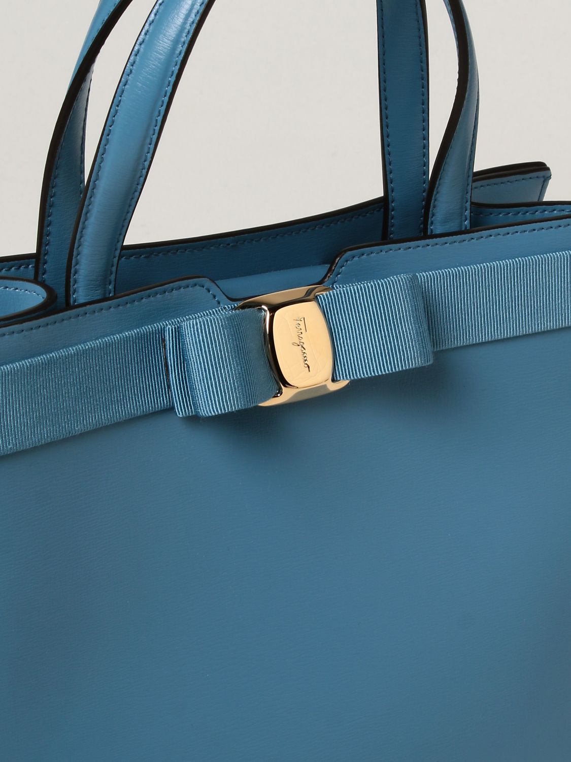Handbag Salvatore Ferragamo: Salvatore Ferragamo Vara leather handbag sky blue 4