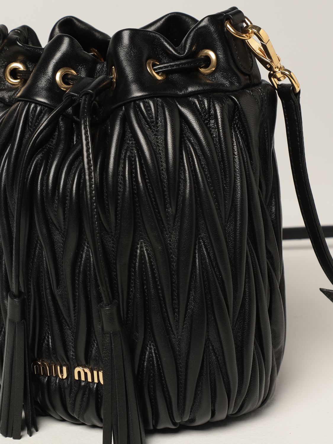 Мини-сумка Miu Miu: Наплечная сумка Женское Miu Miu черный 4