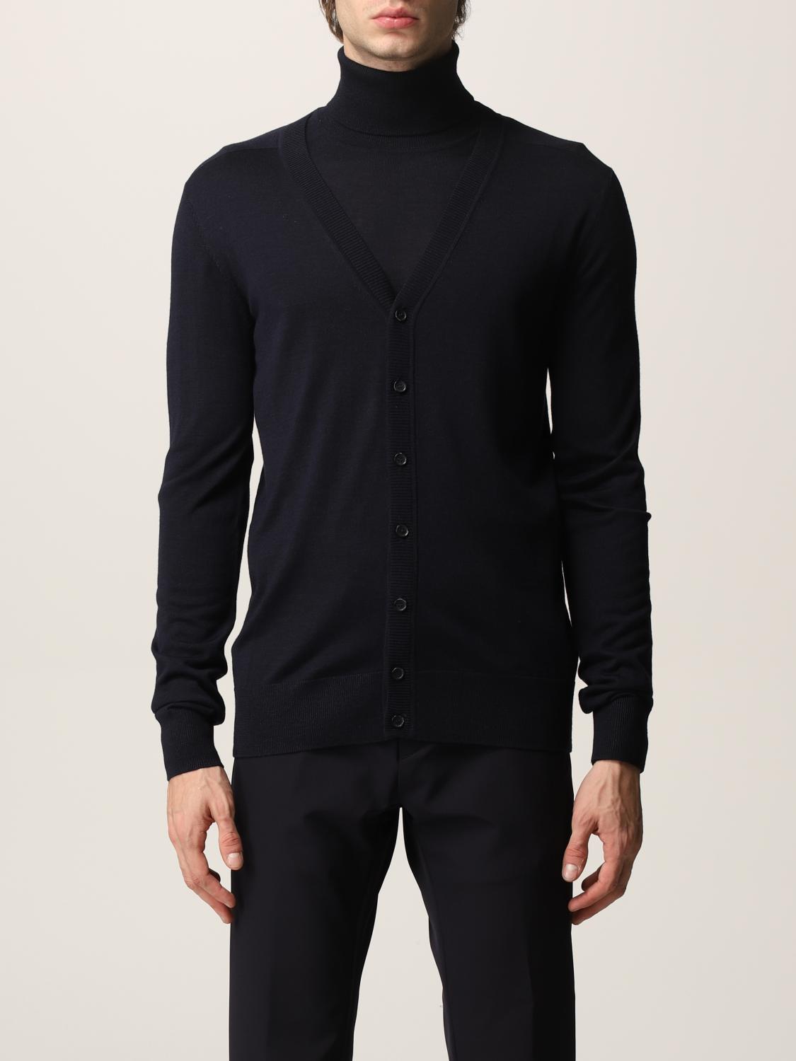 tight fit cardigan