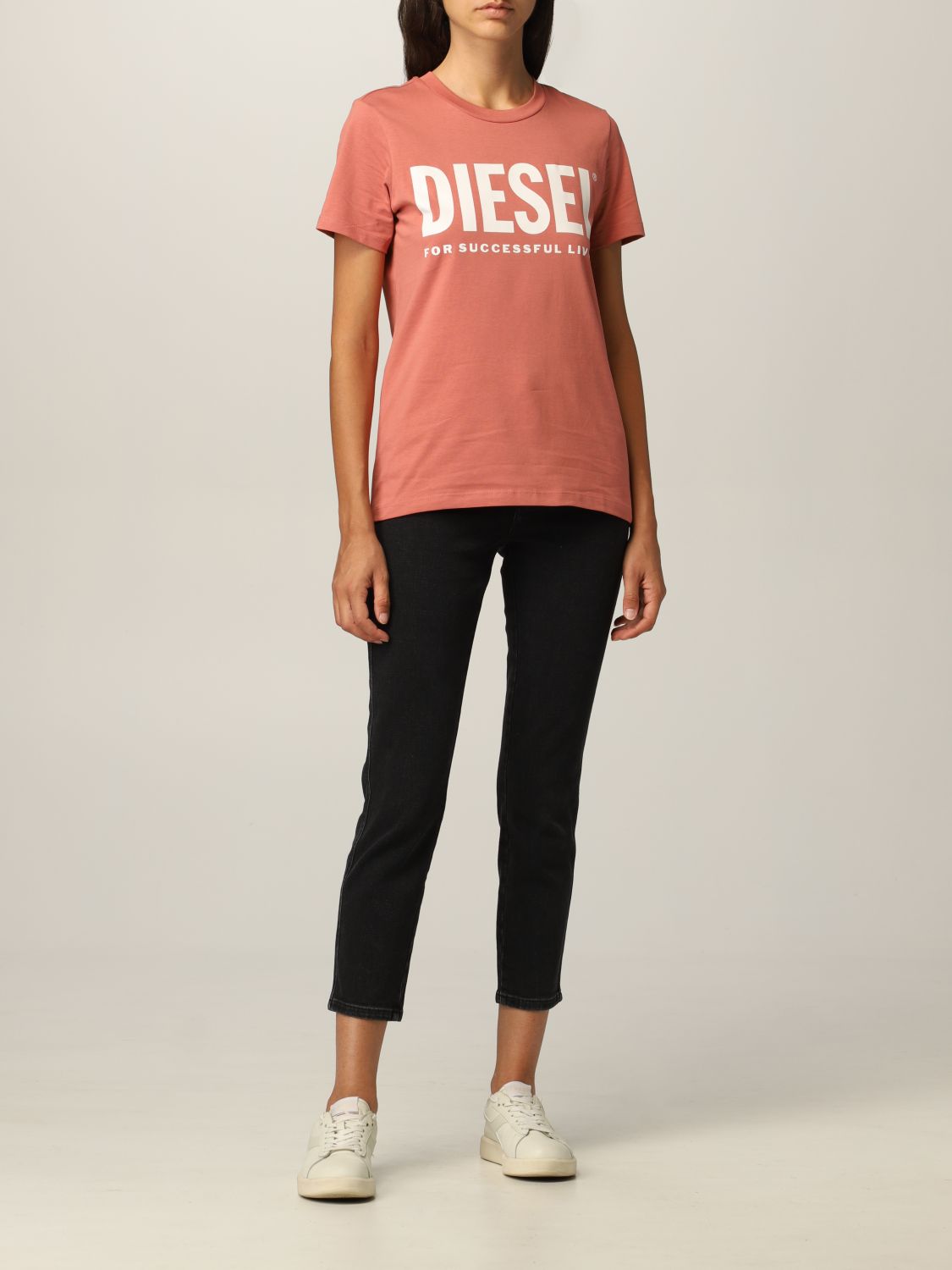 T-shirt Diesel: T-shirt Diesel in cotone con logo rosa 2