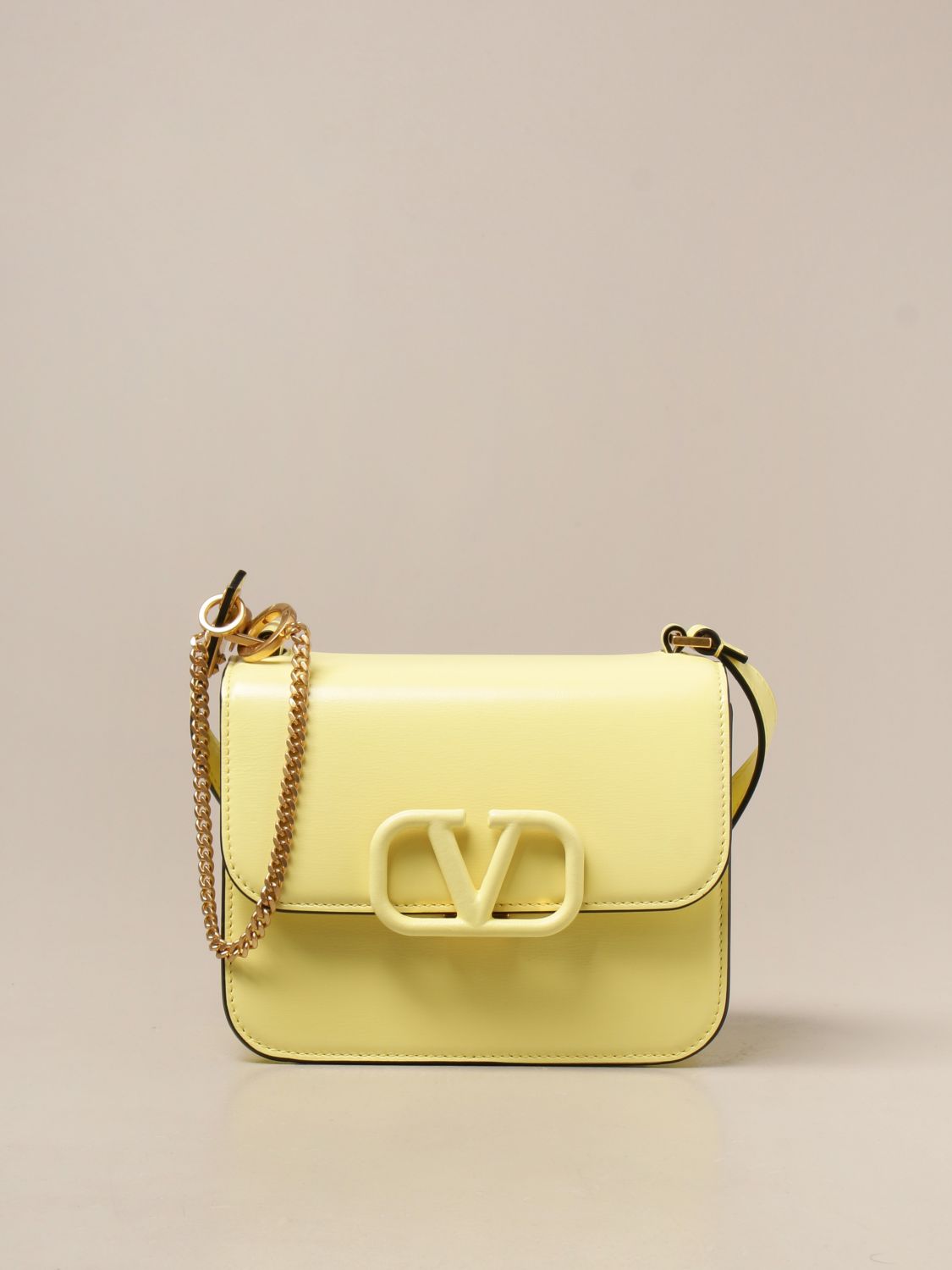 Gesprekelijk Bijdrage Harde ring VALENTINO GARAVANI: VSling leather bag - Yellow | Valentino Garavani mini  bag VW0B0F01 HFB online on GIGLIO.COM