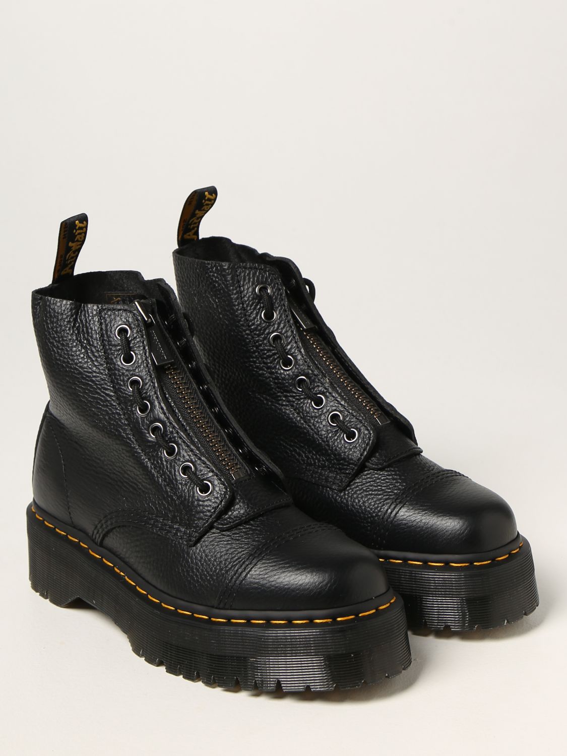 Celebrity In Mockingbird DR. MARTENS: Sinclair boots in Milled nappa - Black | Flat Booties Dr.  Martens 22564001 GIGLIO.COM