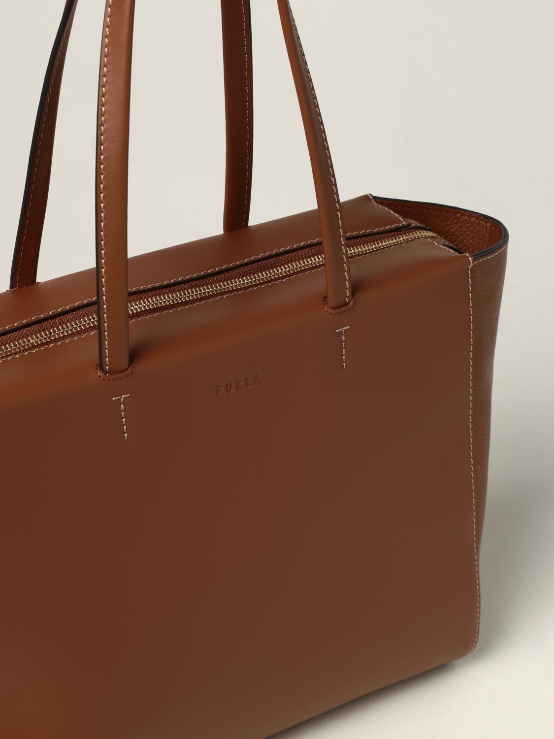 furla regina