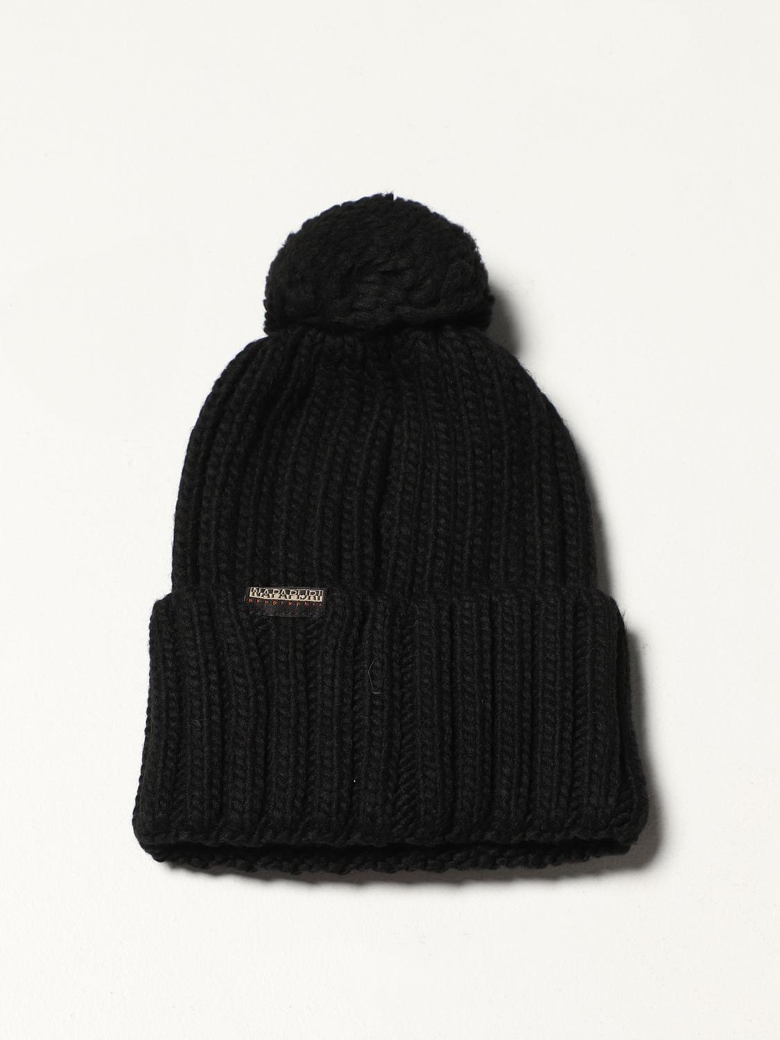 black napapijri beanie