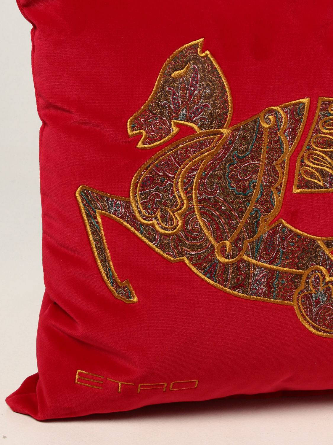 Pillow Etro Home: Pegaso Etro Home cushion in velvet red 2