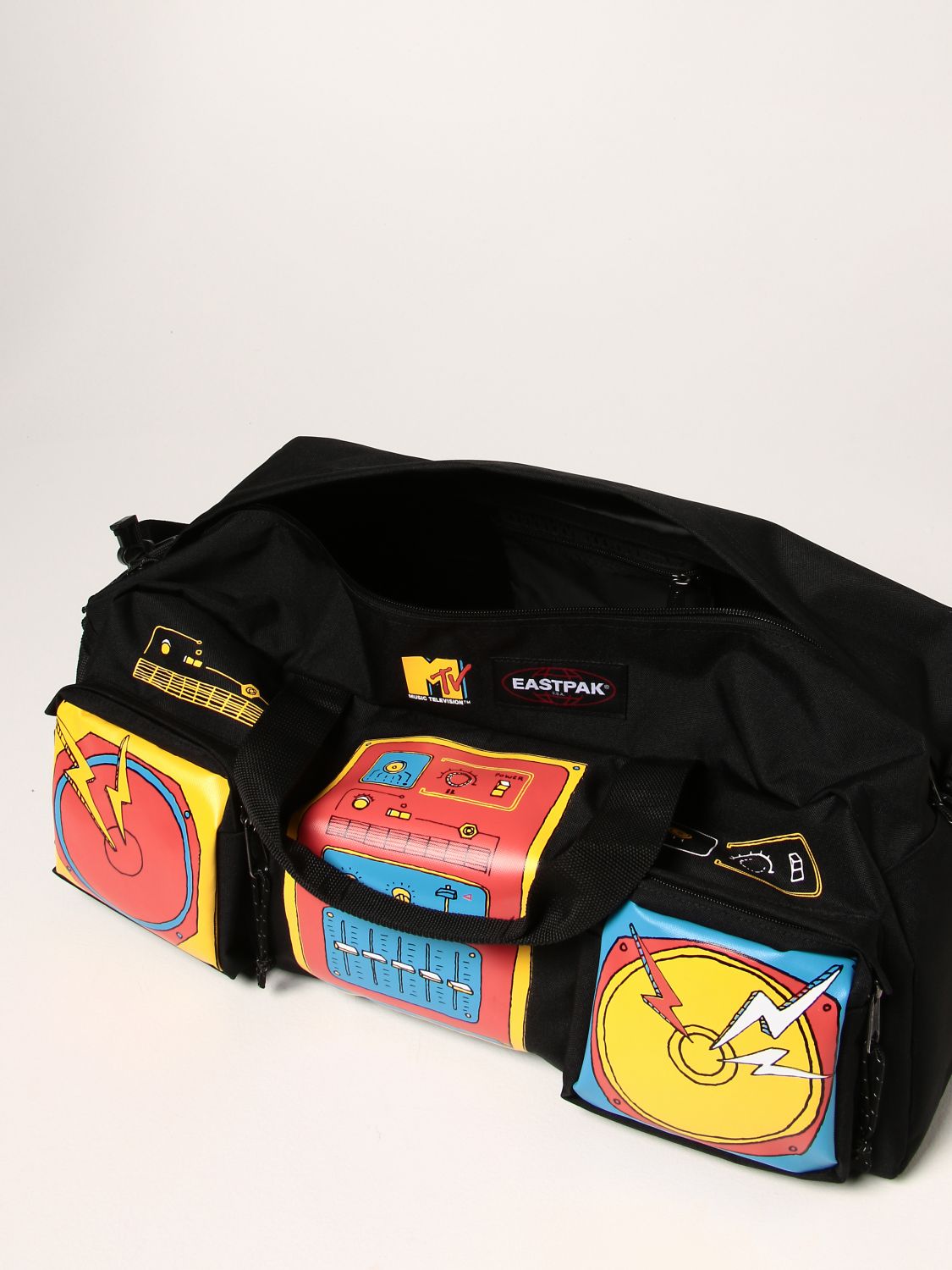 Travel bag Mtv X Eastpak: MTV Duffel MTV x Eastpak duffel bag in canvas with boombox print black 4