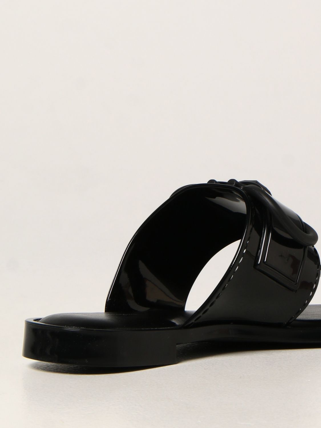 Flat sandals Salvatore Ferragamo: Salvatore Ferragamo Taryn rubber sandals with Gancini logo black 3