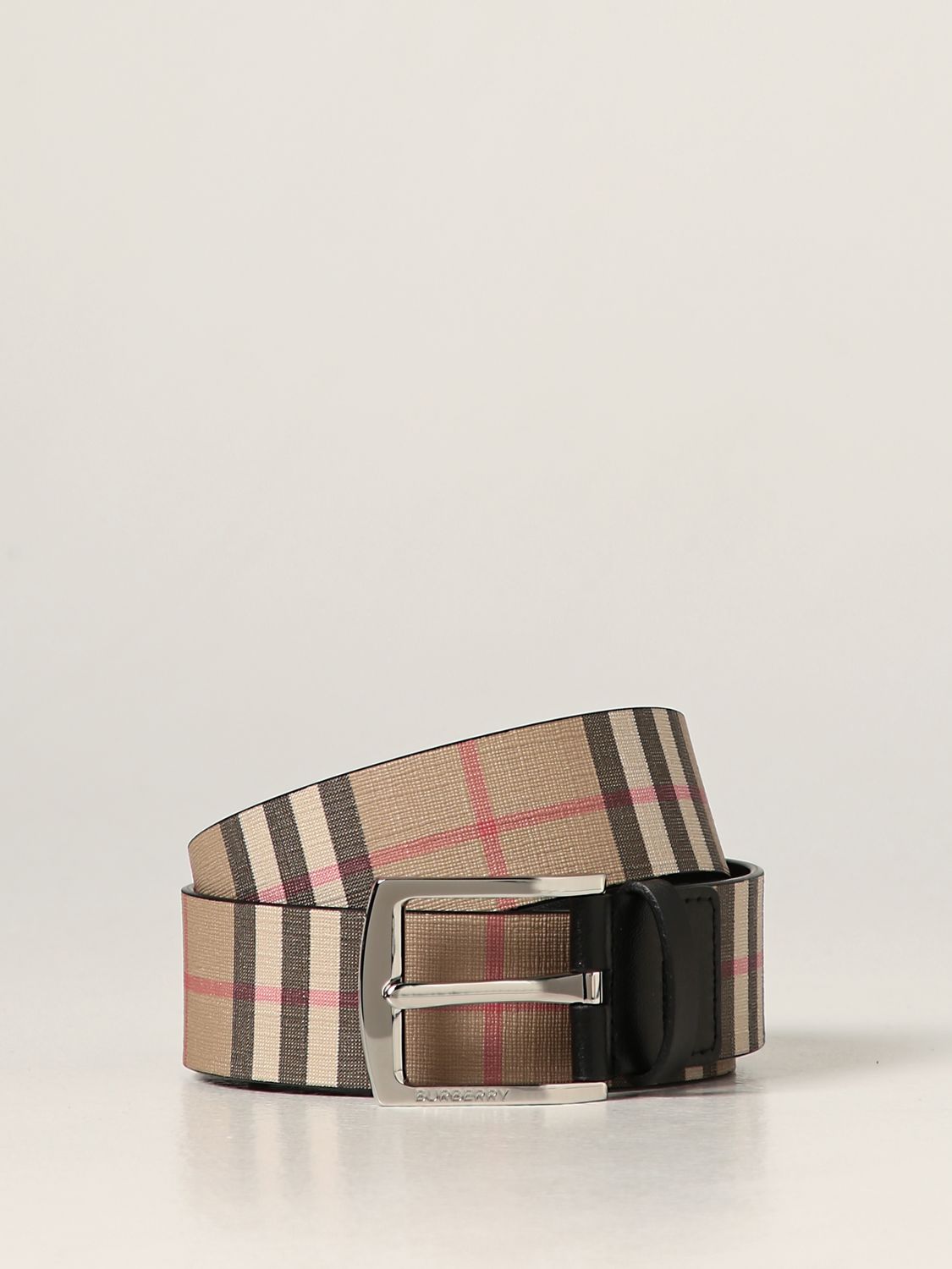 Shop the Burberry belt online now at www.renaissancecorp.com/shop. 🤩 # burberry #burberrybelt #designeraccessories