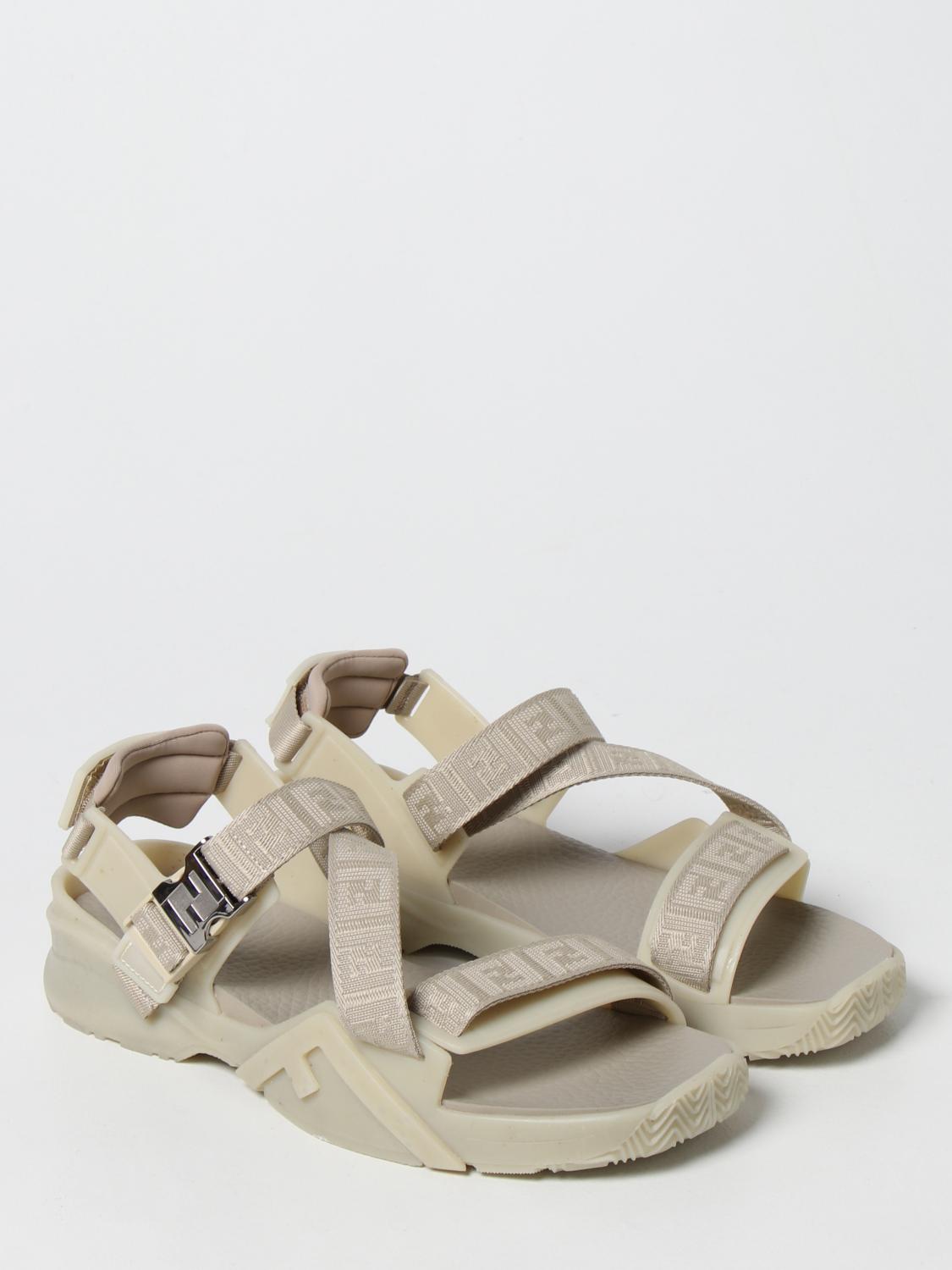 FENDI: Zapatos hombre - Beige | Sandalias Fendi 7X1503AHI1 GIGLIO.COM