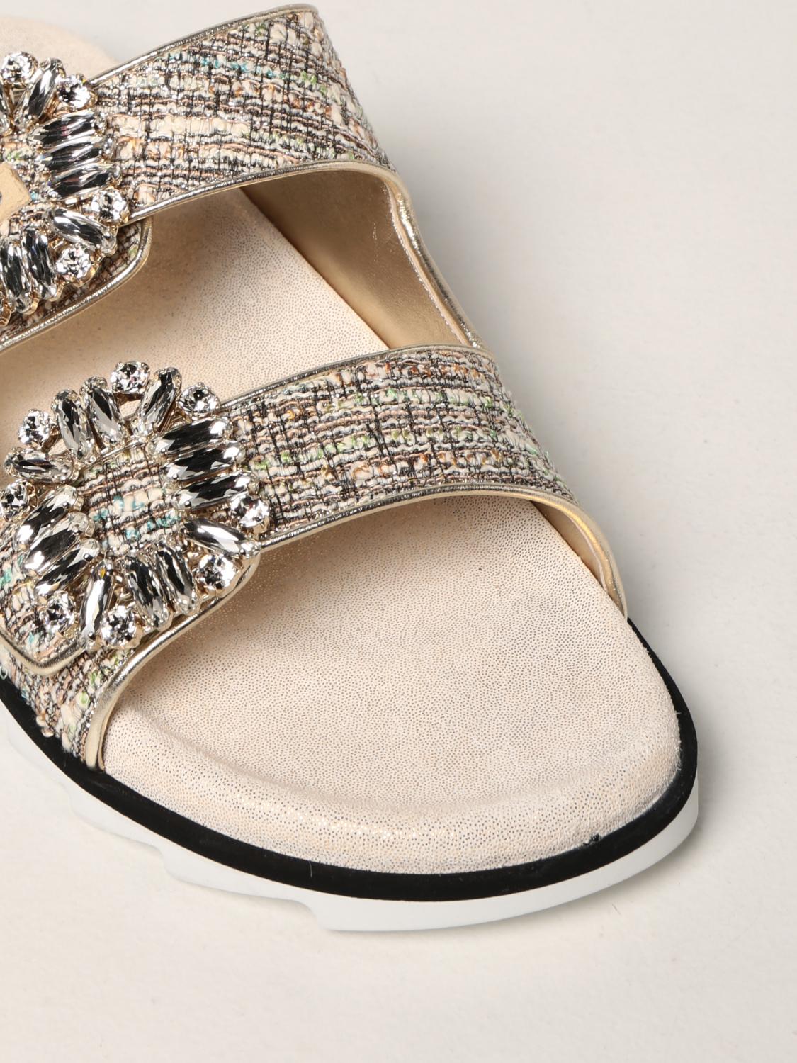 roger vivier flat sandals
