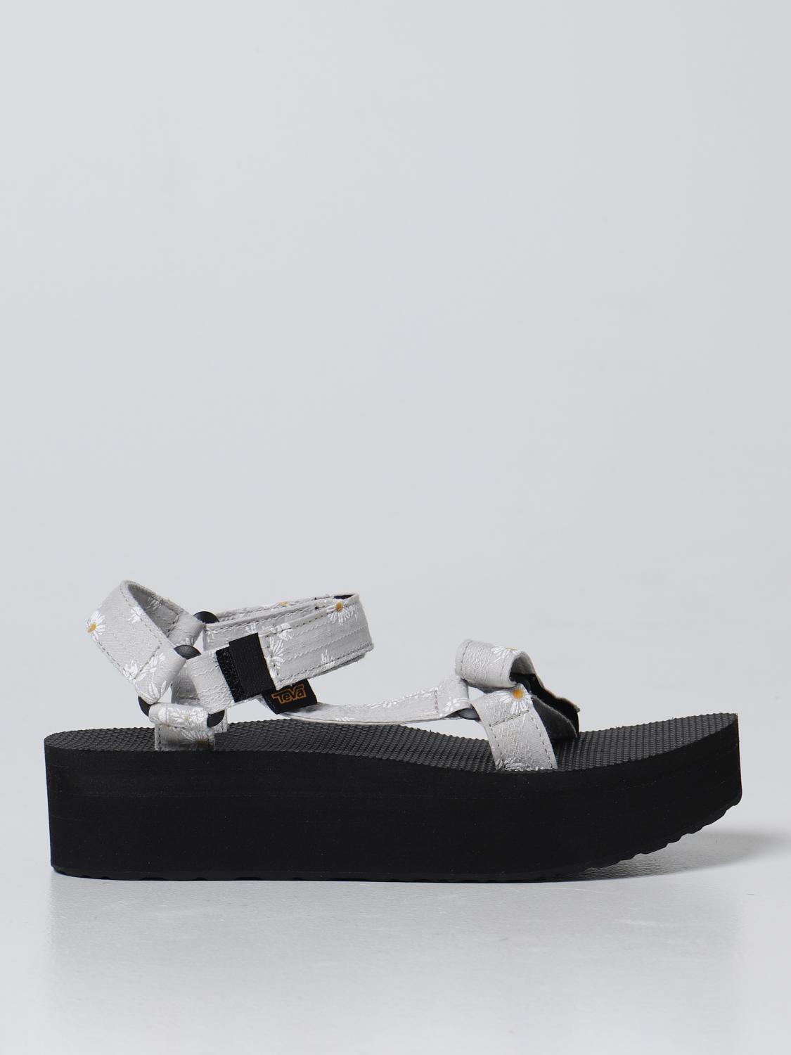 teva flat