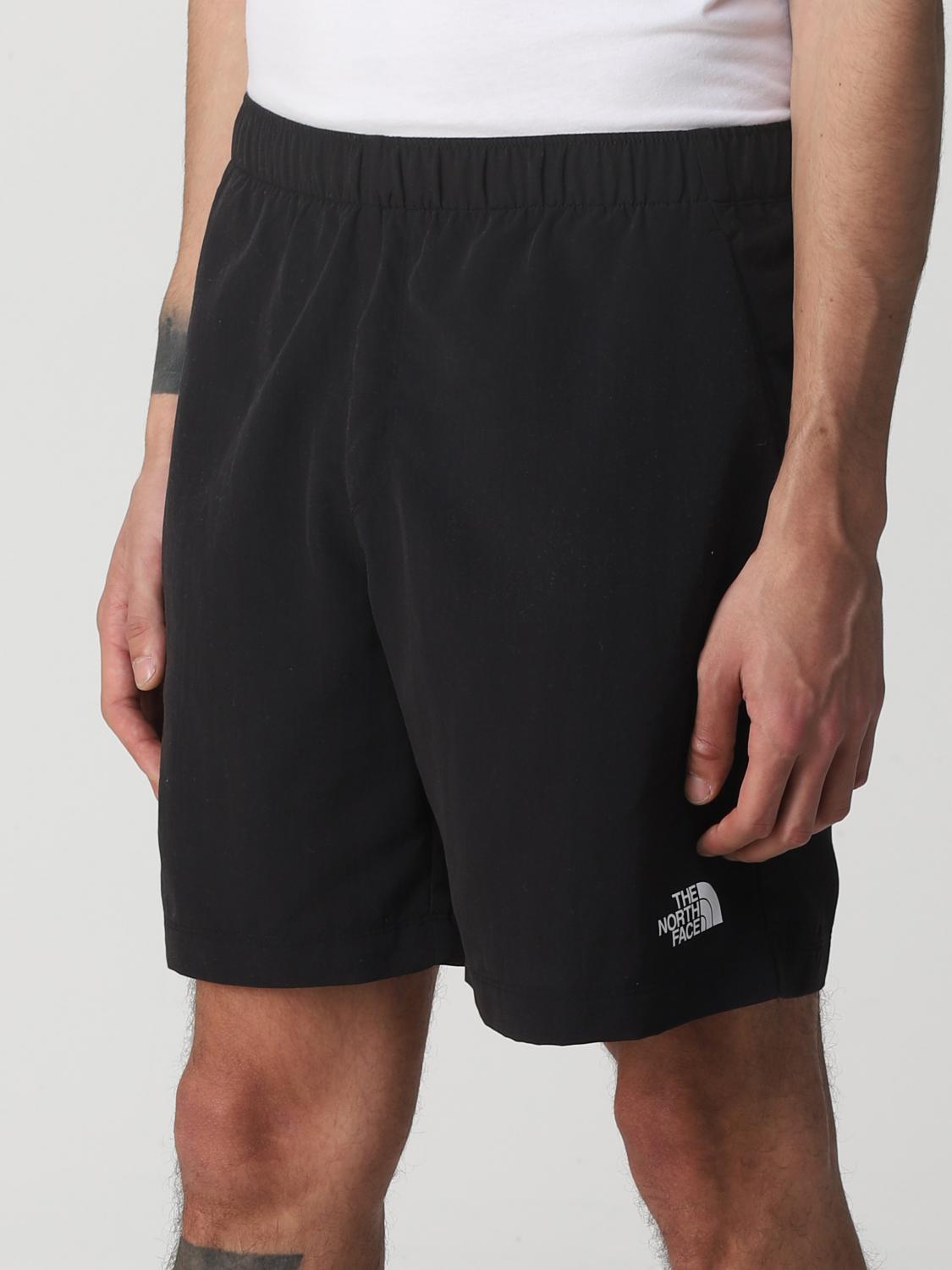 The North Face Outlet short for men Black The North Face short