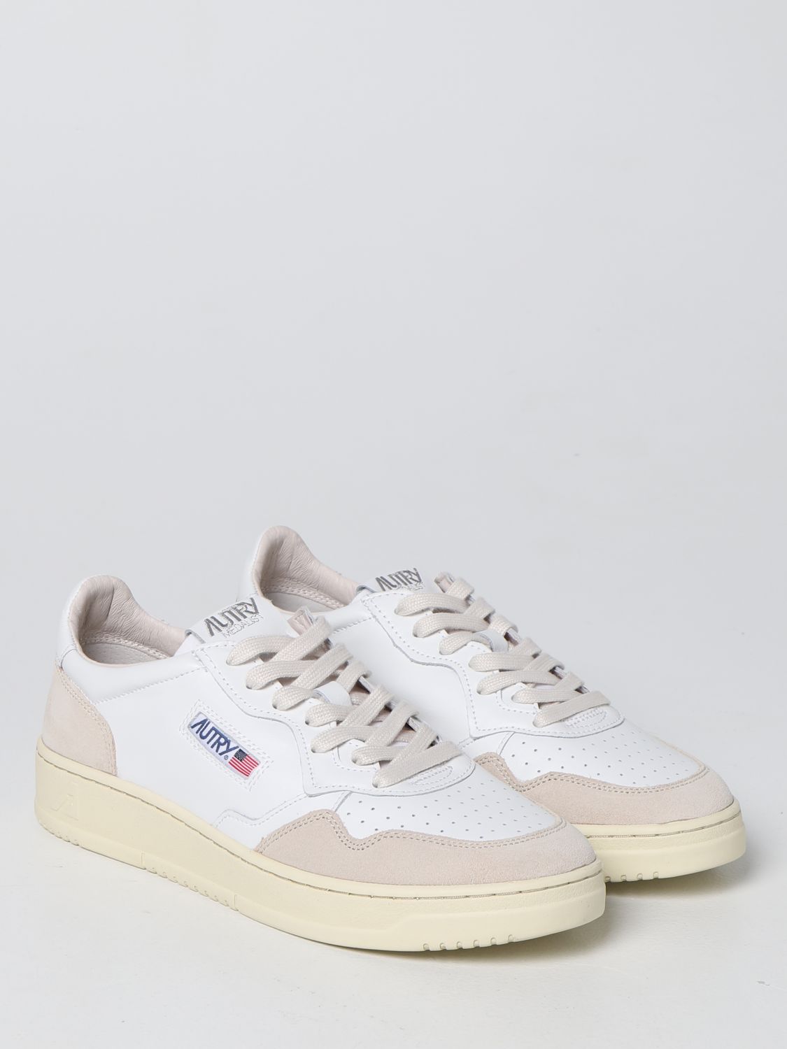 AUTRY: sneakers in smooth leather - White | Sneakers Autry AULMLS33 ...