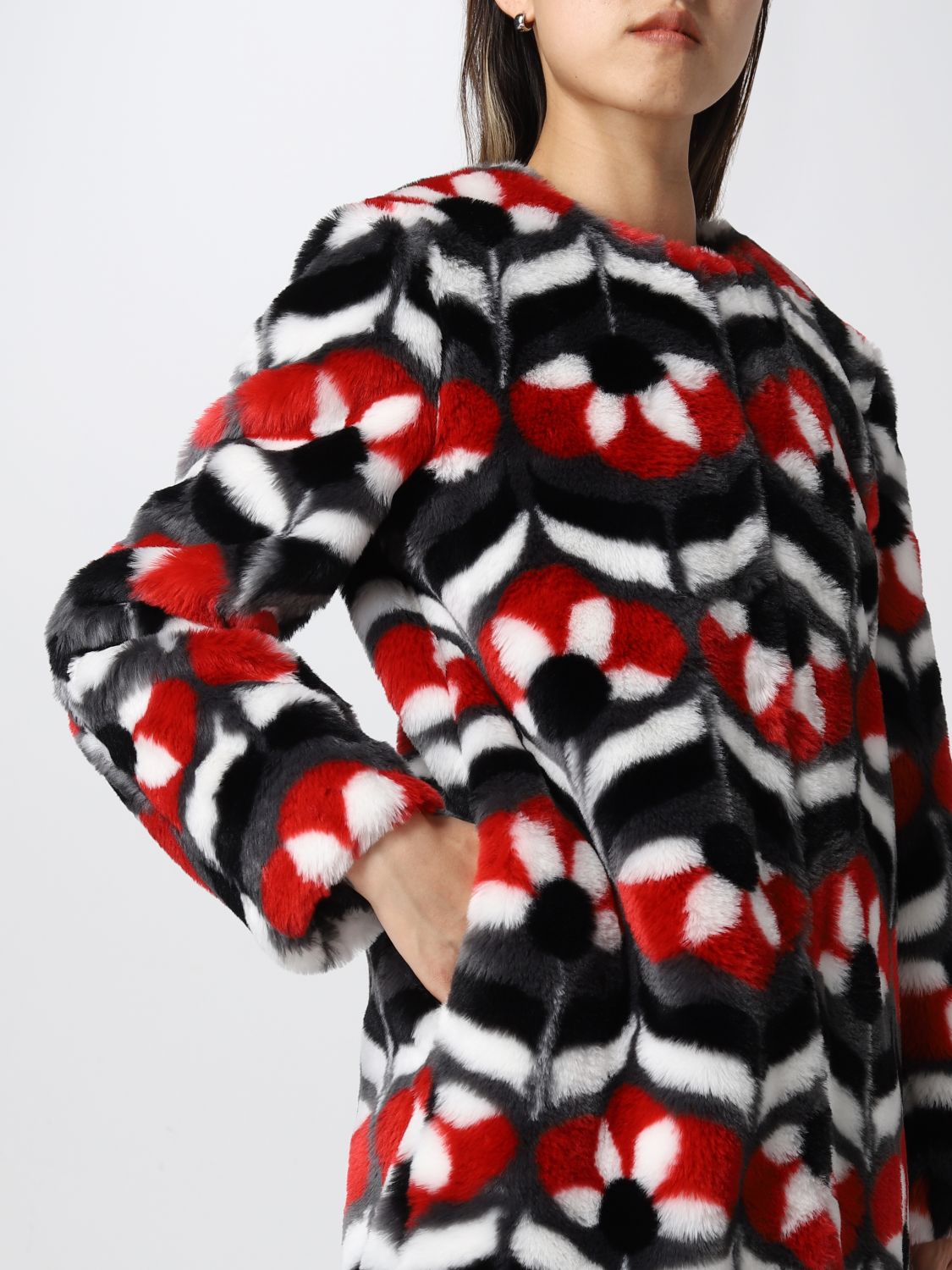 Mujer Ropa de Abrigos de Abrigos cortos Abrigo Boutique Moschino de Tejido sintético de color Rojo 