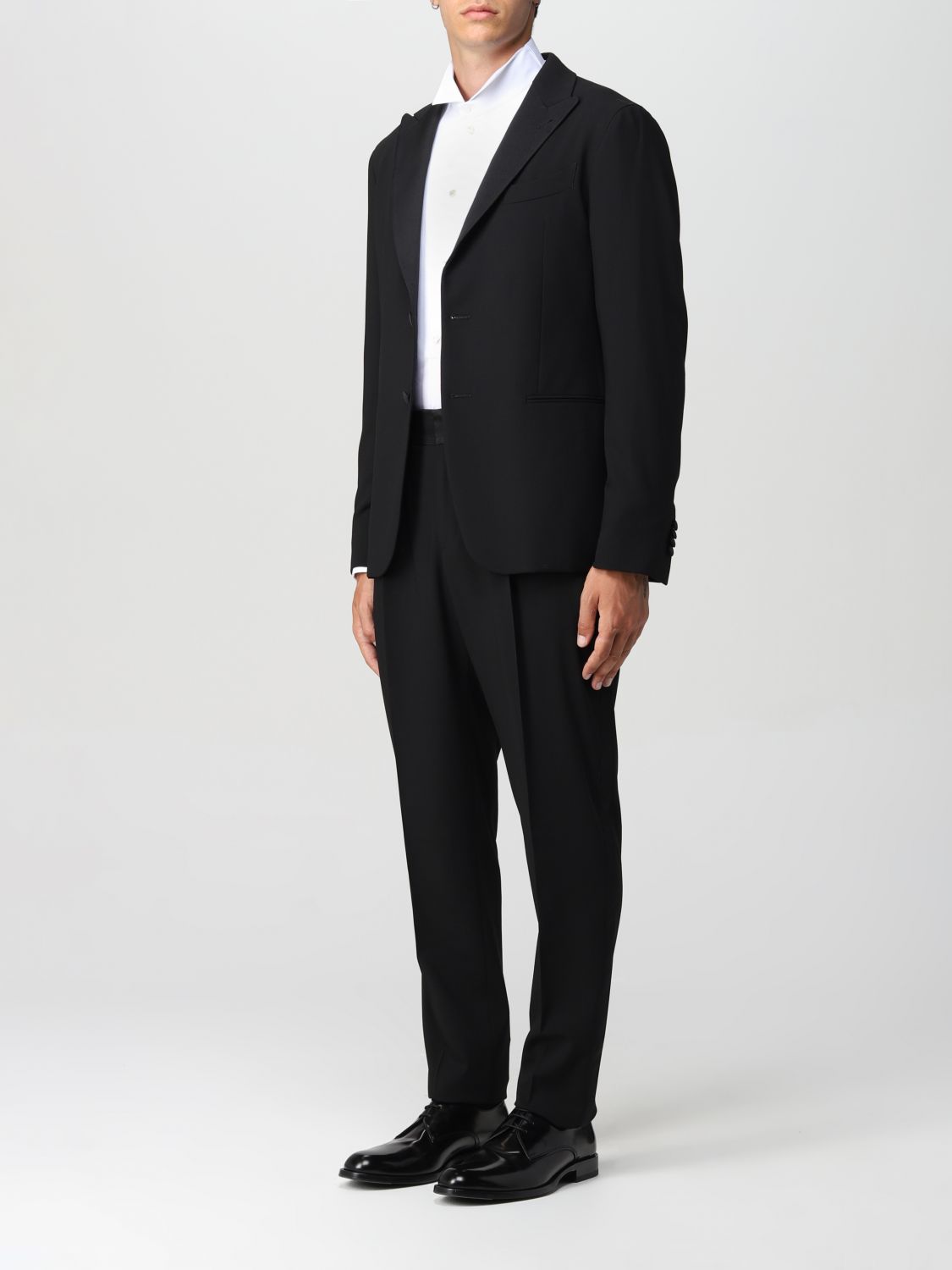 Suit Giorgio Armani: Giorgio Armani 2-button tuxedo with slim lapels black 4