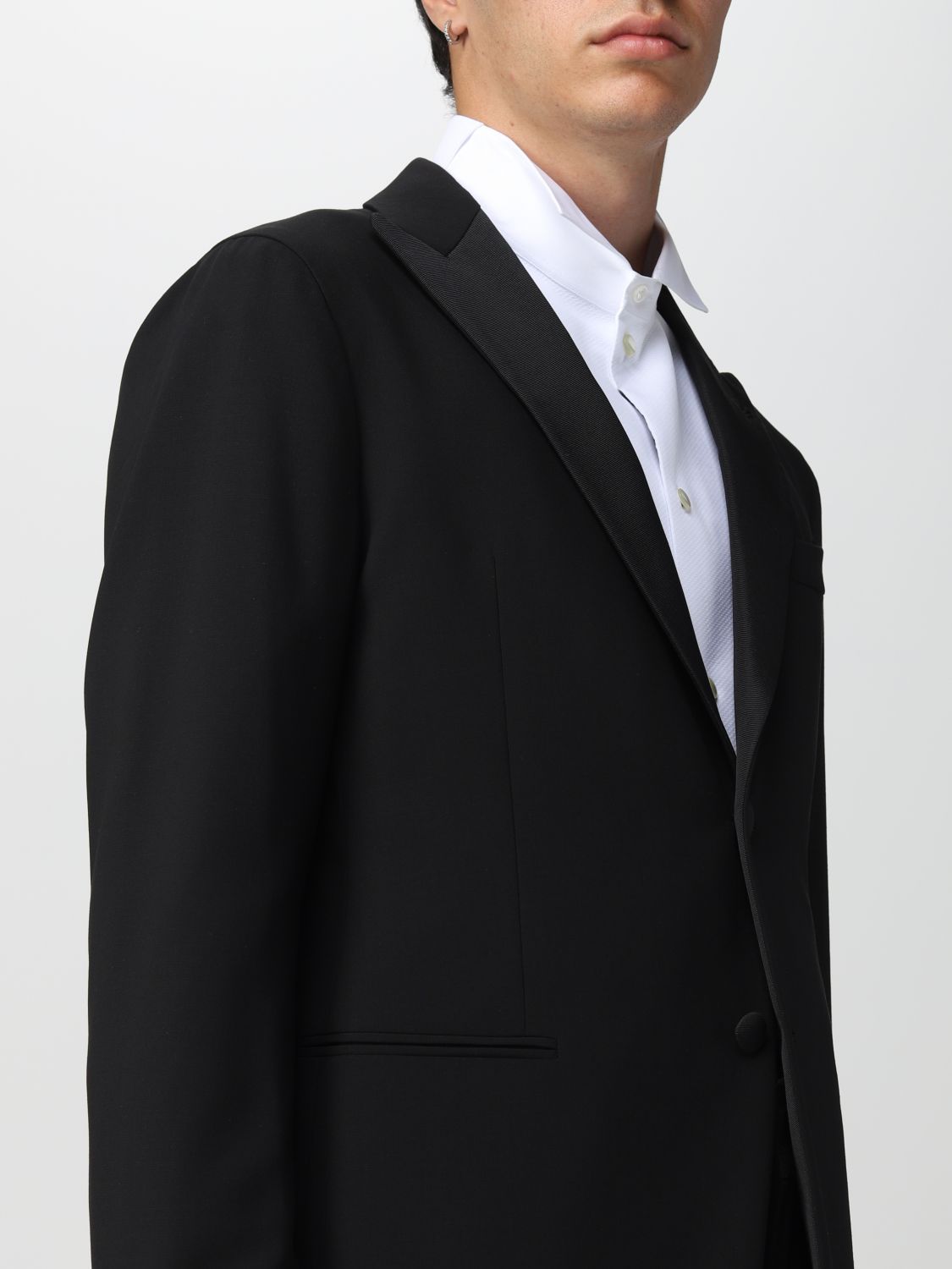 Suit Giorgio Armani: Giorgio Armani 2-button tuxedo with slim lapels black 5