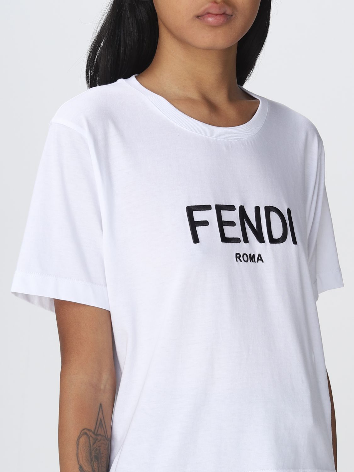 FENDI：Tシャツ レディース - ホワイト | GIGLIO.COMオンラインのFendi ...