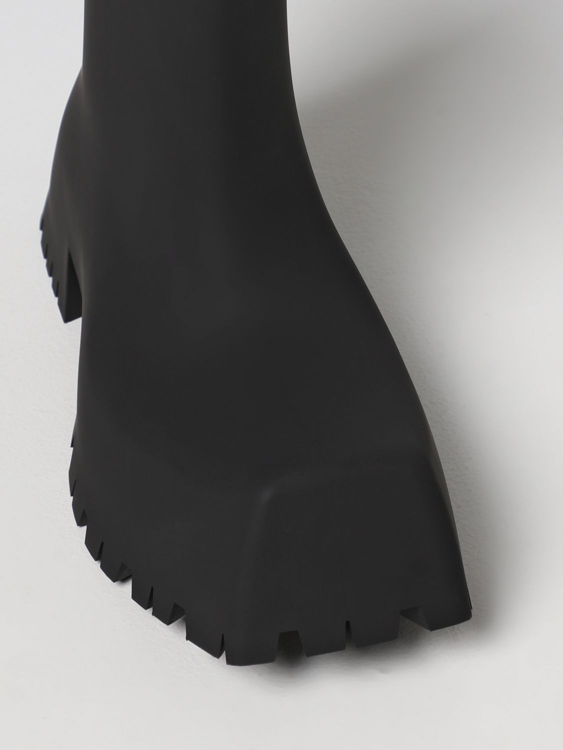 BALENCIAGA: Botines planos para Negro | Botines Balenciaga 679326 W0FO8 en línea en GIGLIO.COM