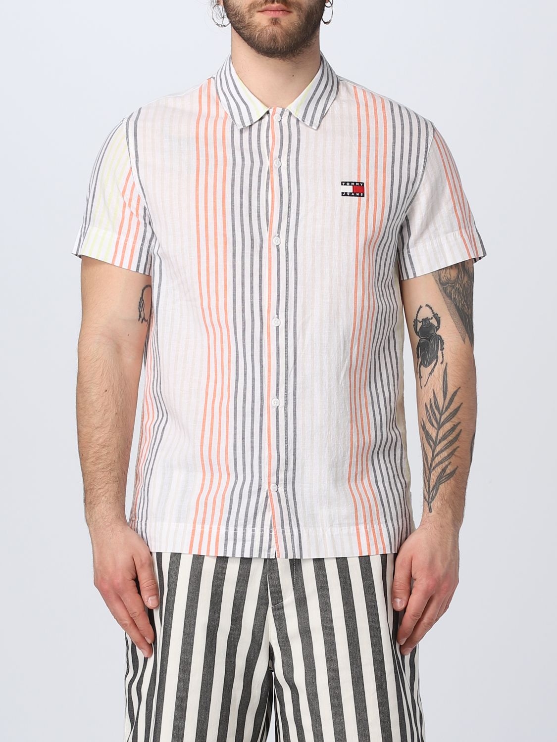 TOMMY JEANS: shirt man - White | Jeans DM0DM15926 on GIGLIO.COM